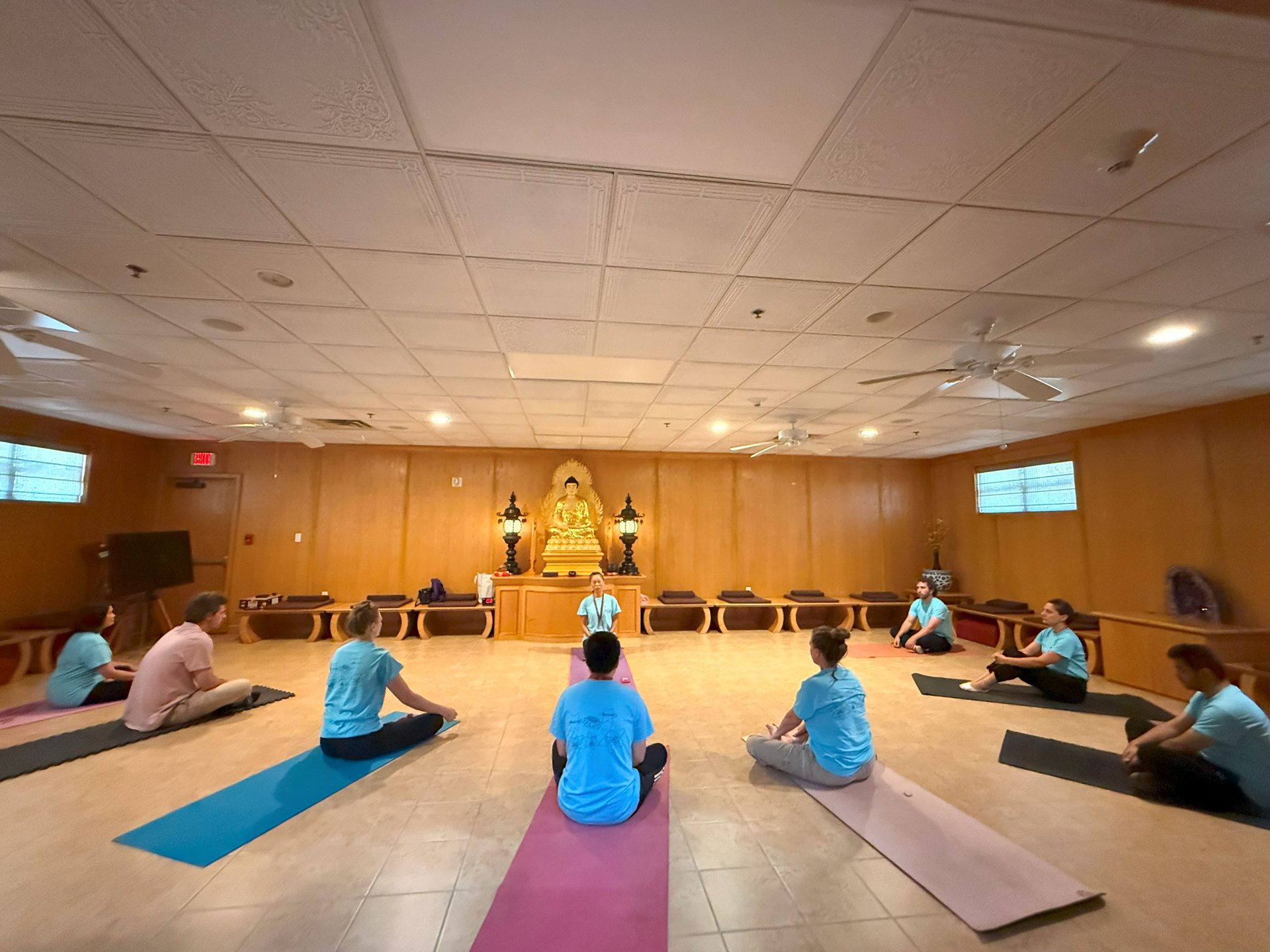 Taking Refuge at Xiang Yun Temple — Xiangyun Temple Concludes Three-Day English Meditation Retreat on “Samadhi”