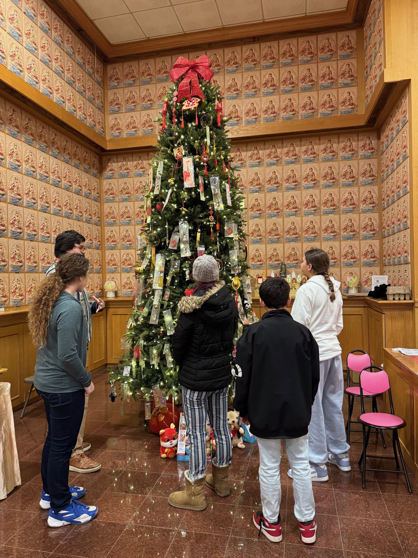 Austin Jewish Academy Students and Teachers Visit Xiang Yun Temple to Explore Buddhist Culture and History