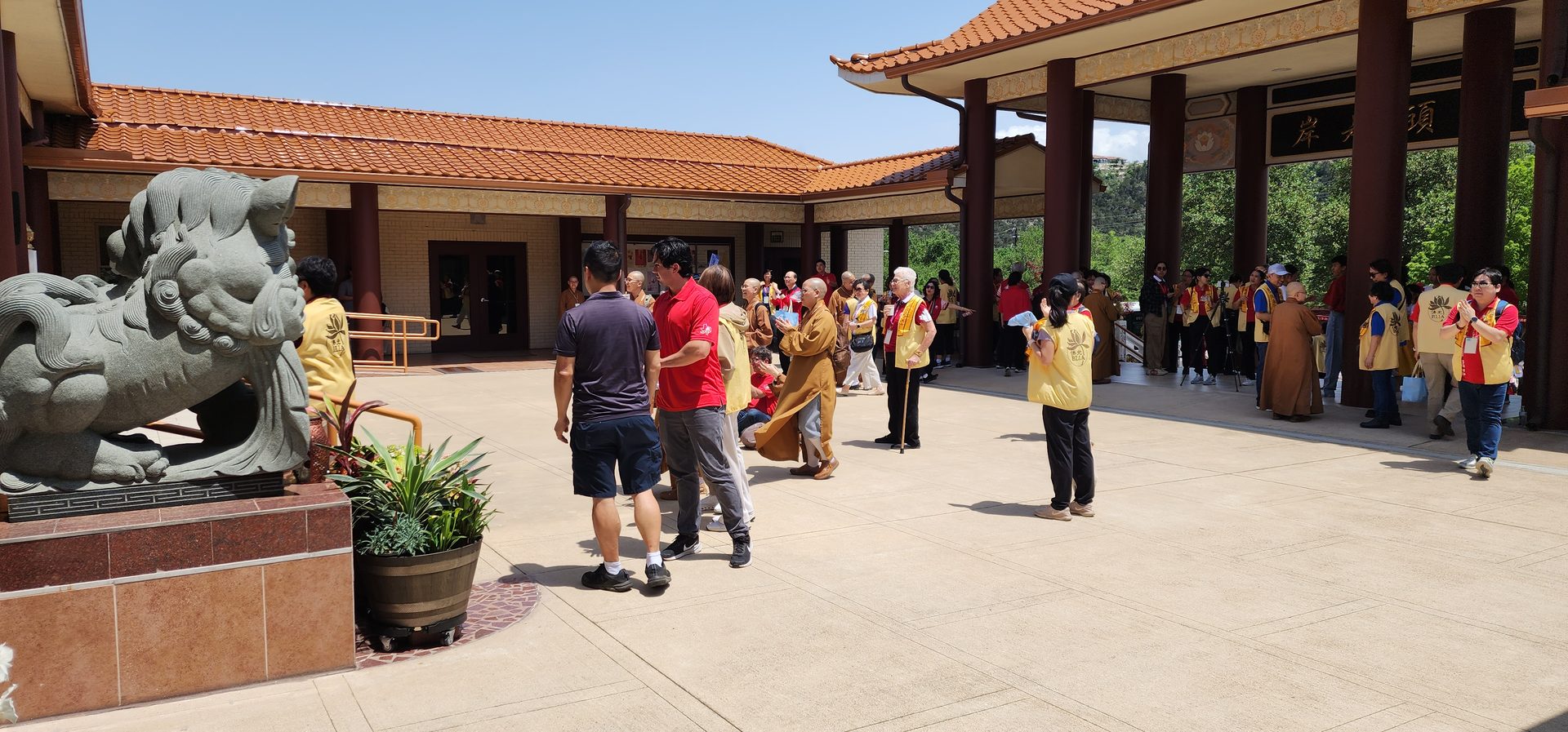 North America Fellowship Meeting Concludes – Fo Guang Members Visit Xiang Yun Temple