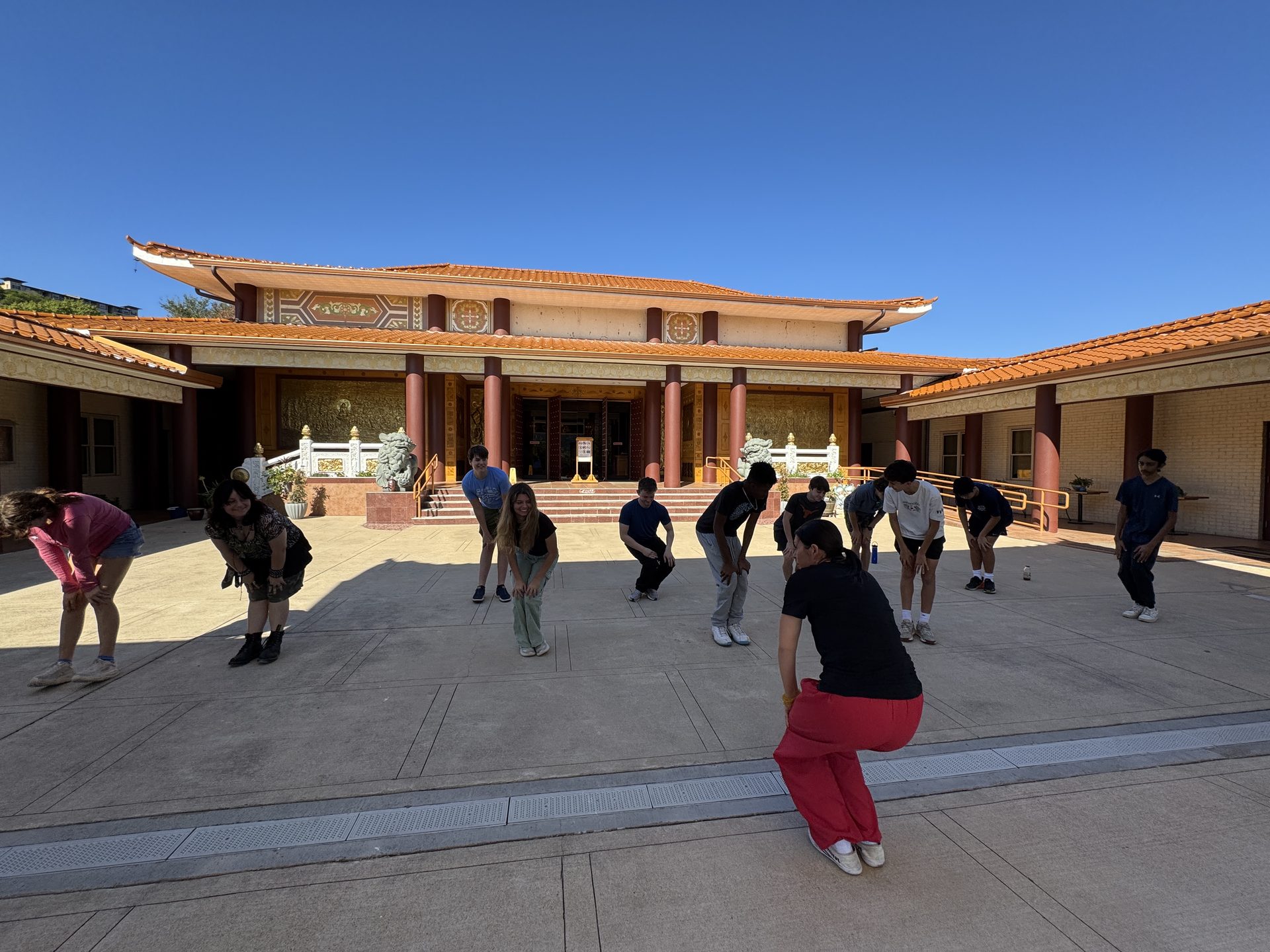 Visit to Xiangyun Temple by St. Andrew’s Episcopal School (U.S.)