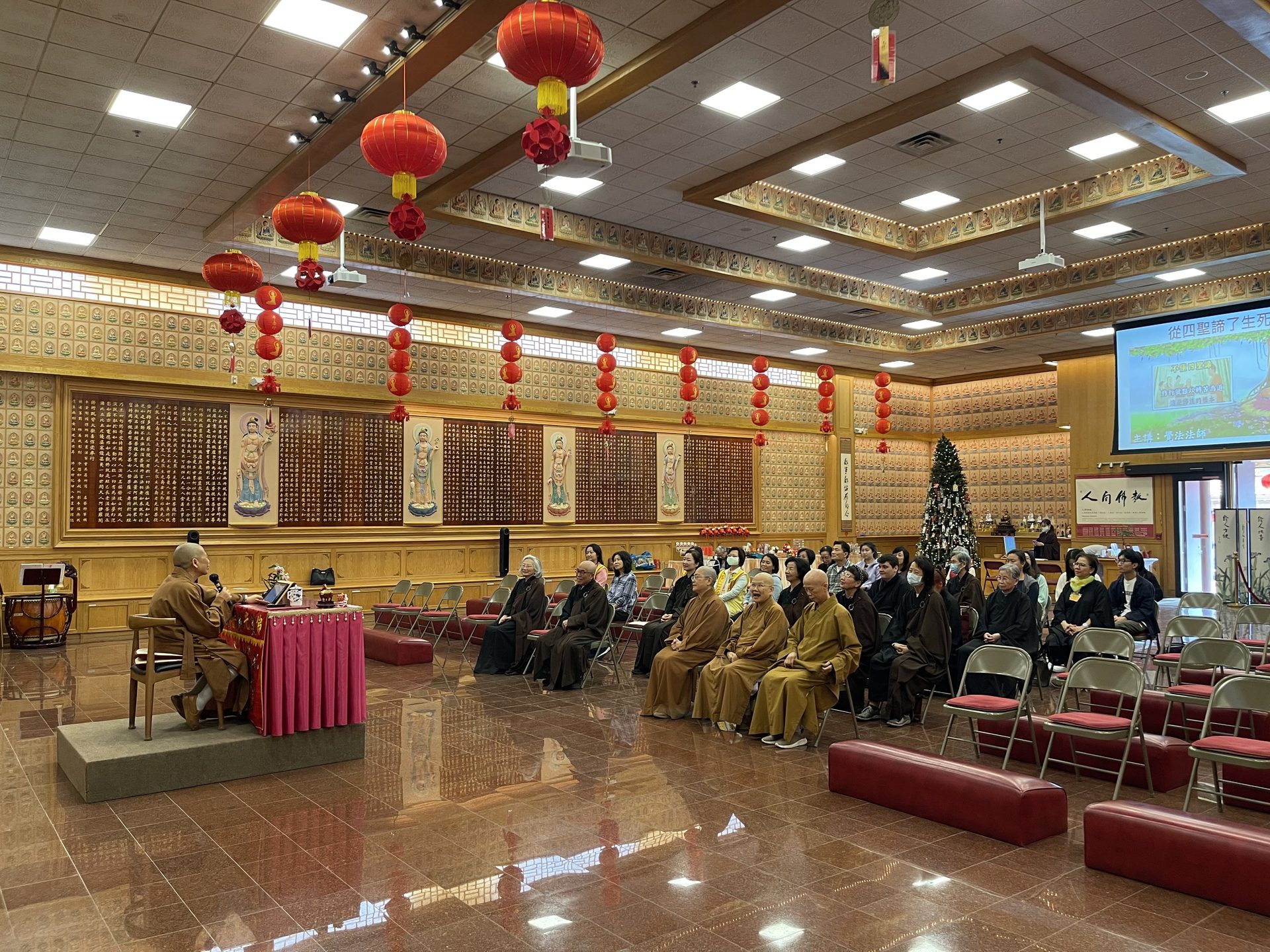 Xiangyun Temple's "Light Sixty, One Hundred Years of Looking Up" Lecture Series Launches First Session
