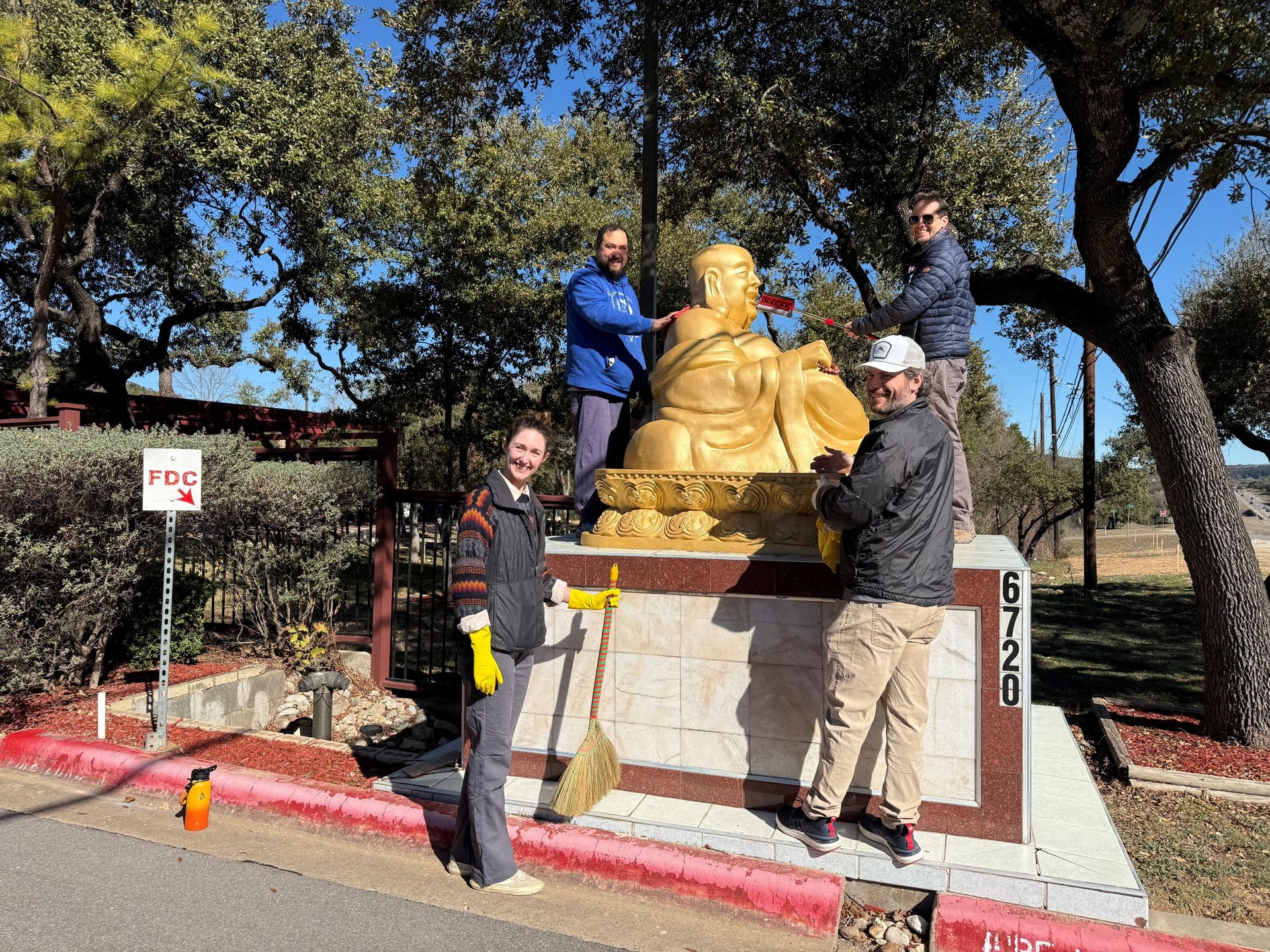 Lanterns Hang High at Austin Xiang Yun Temple: Welcoming the New Year Through Icebreaker Activities