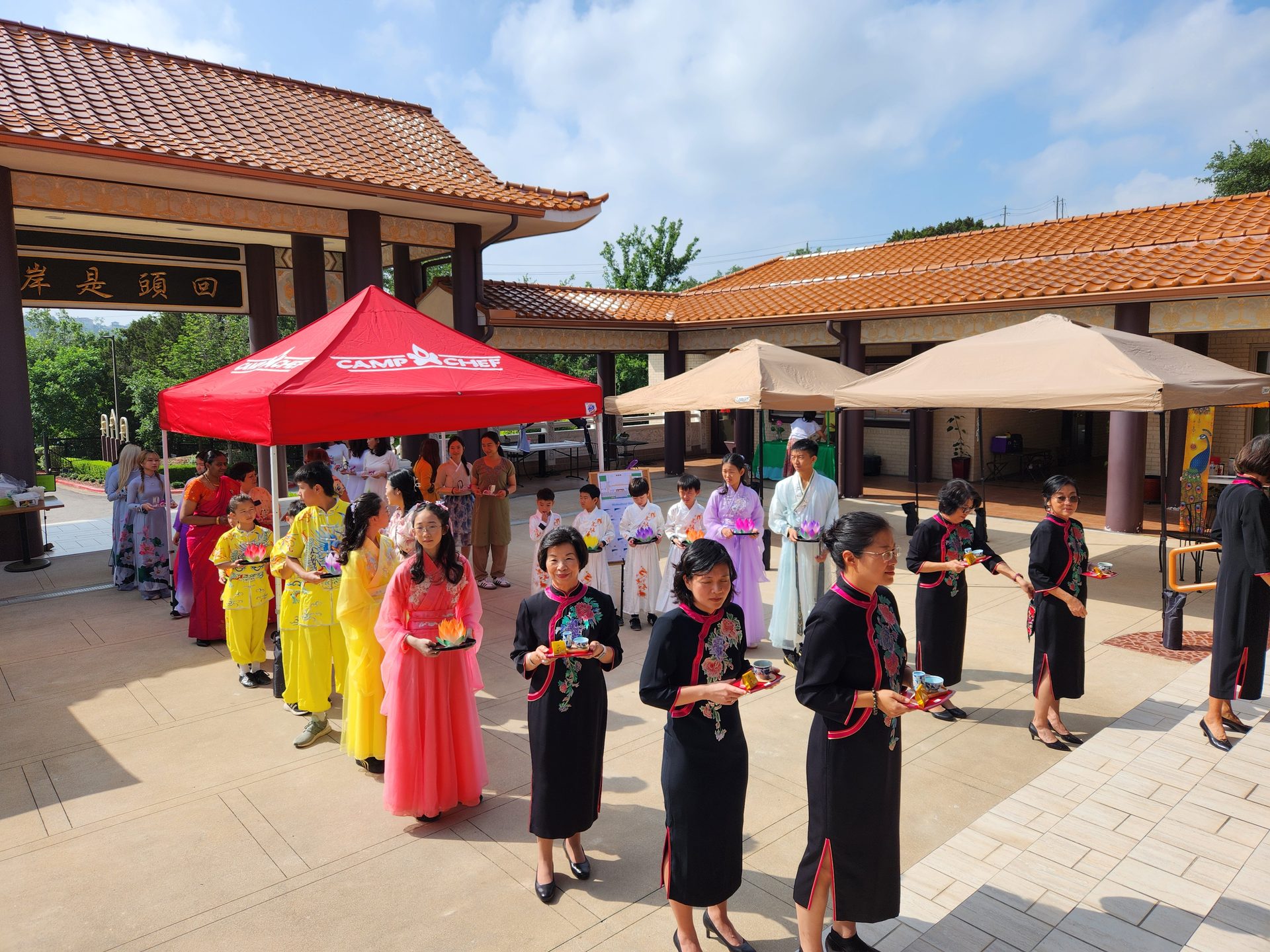 Xiangyun Temple Celebrated Buddha's Birthday
