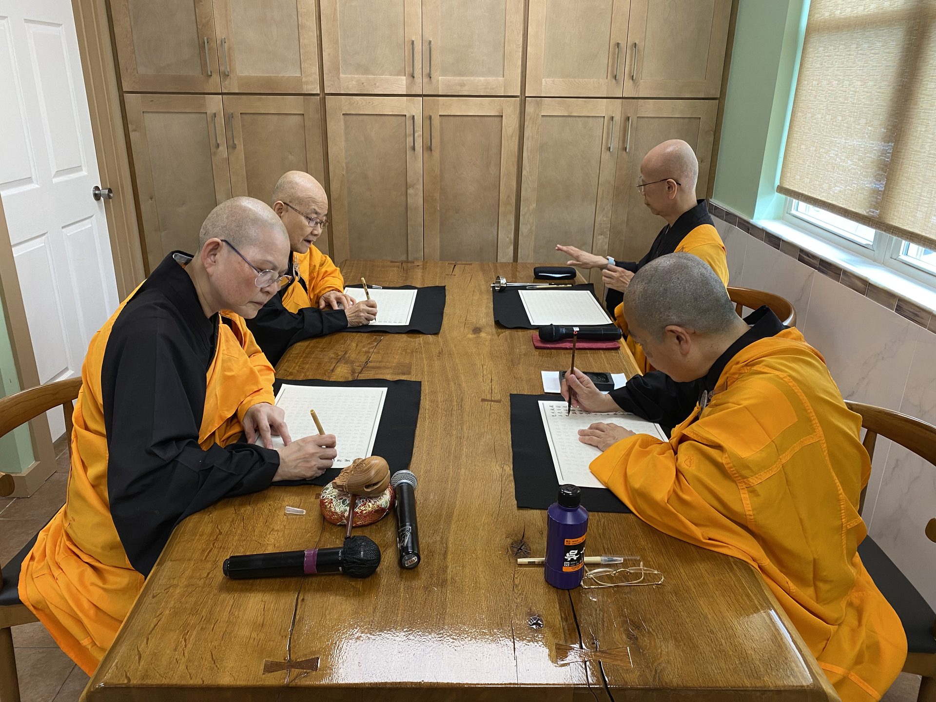 Scripture Transcription Practice at Xiang Yun Temple: Monastics and Devotees Gather to Reflect on Dependent Origination