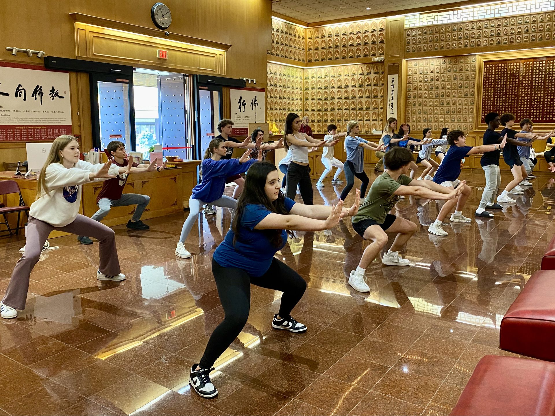 Austin St. Michael's Catholic Academy teachers and students visit Xiangyun
Temple