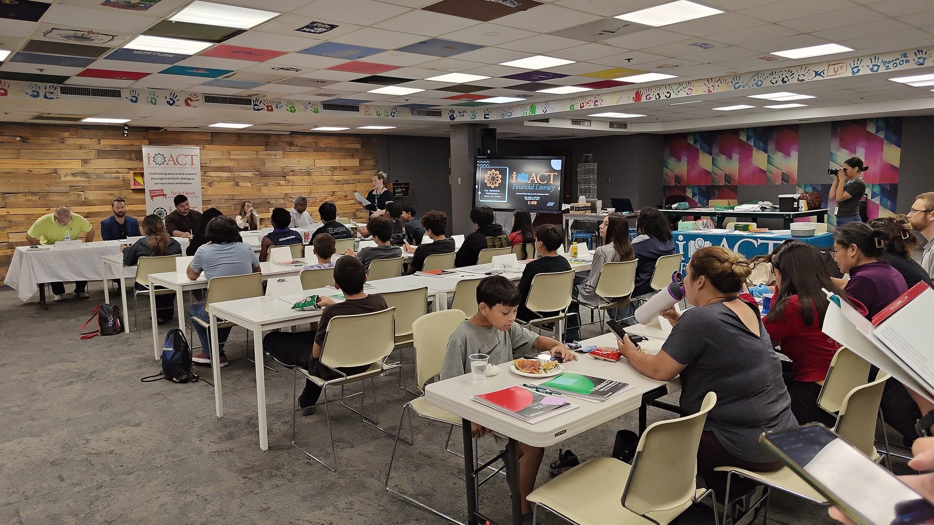 Fo Guang University Students Visit iACT to Learn About the Power of Interfaith Service