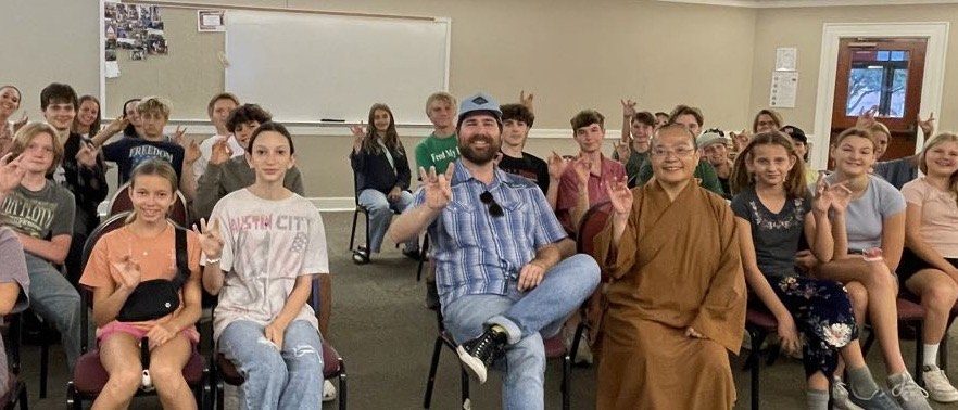 Austin Xiang Yun Temple Invited to Give a Talk at Church in English