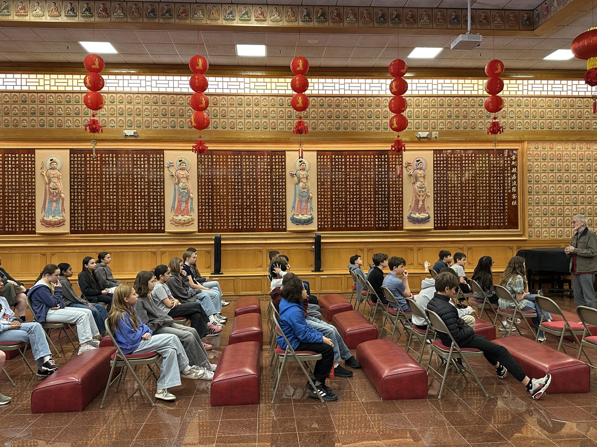 Xiangyun Temple Hosts Paragon Prep Elementary School World Culture Program Visit
