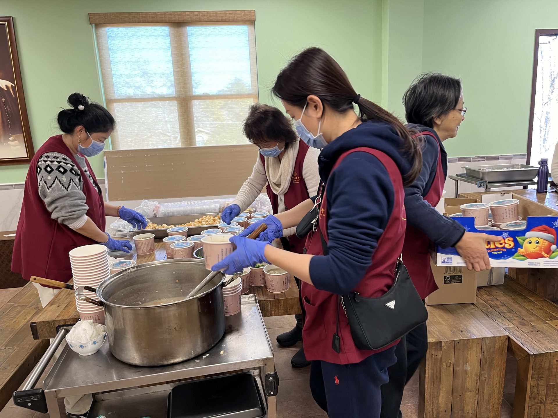 Laba Congee Offering, Presenting Harmony and Joy