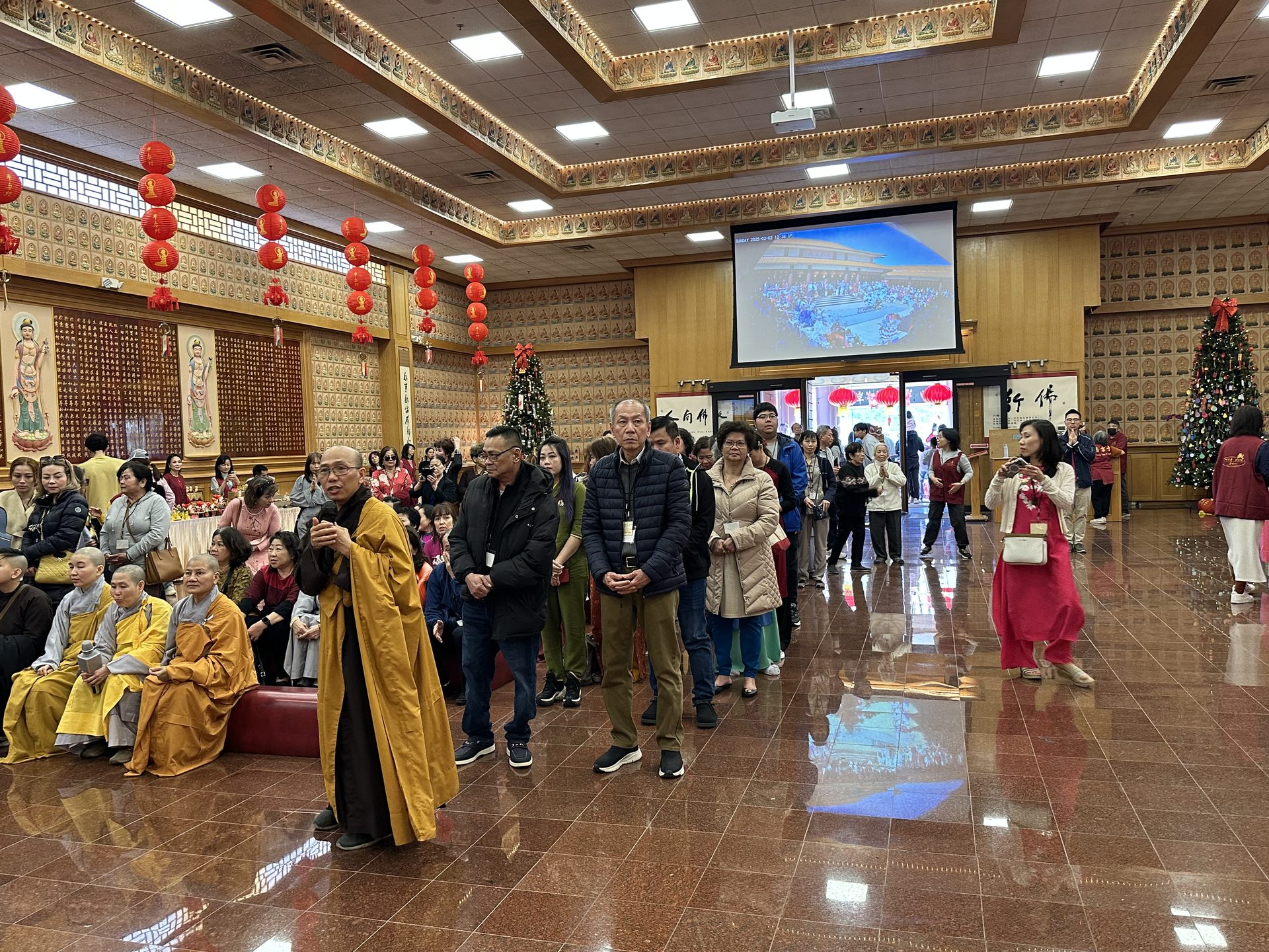 Vietnamese Monastics and Devotees Visit Xiang Yun Temple, Enriching Cultural Exchange