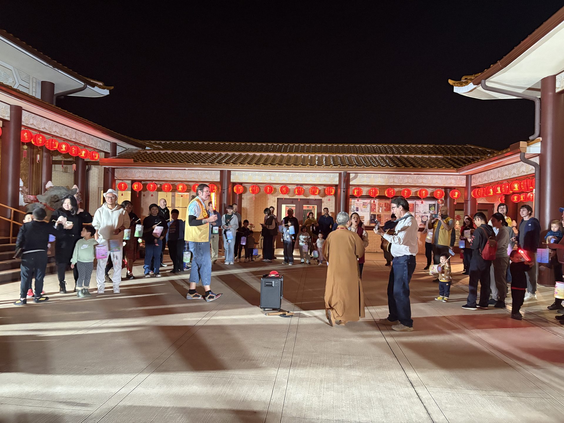 Xiang Yun Temple Lantern Festival Banquet: Celebrating with Lantern Riddles