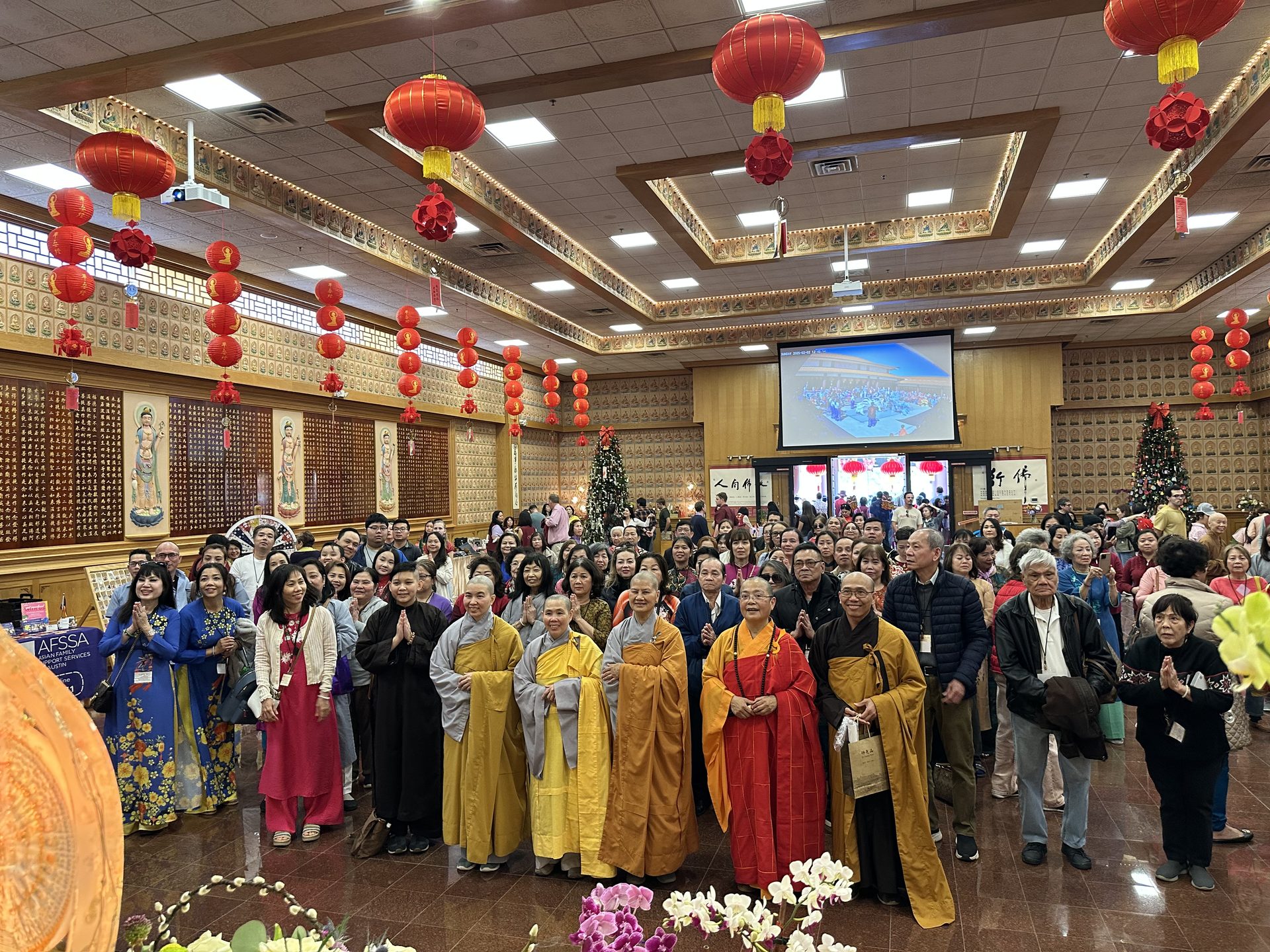 Vietnamese Monastics and Devotees Visit Xiang Yun Temple, Enriching Cultural Exchange