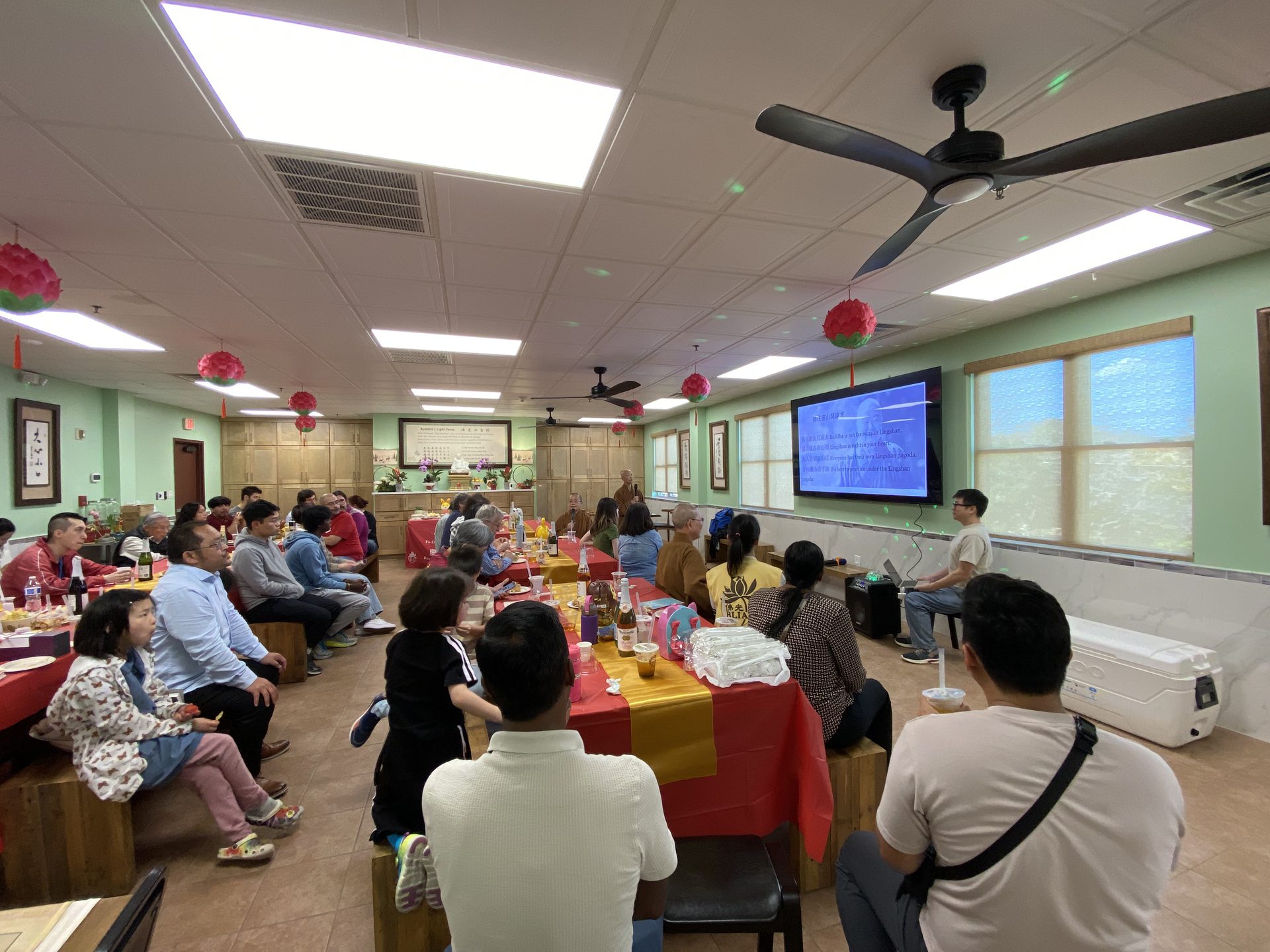 Xiangyun Temple's New Year Pǔchá: Appreciating Volunteers and Sharing Dharma Joy