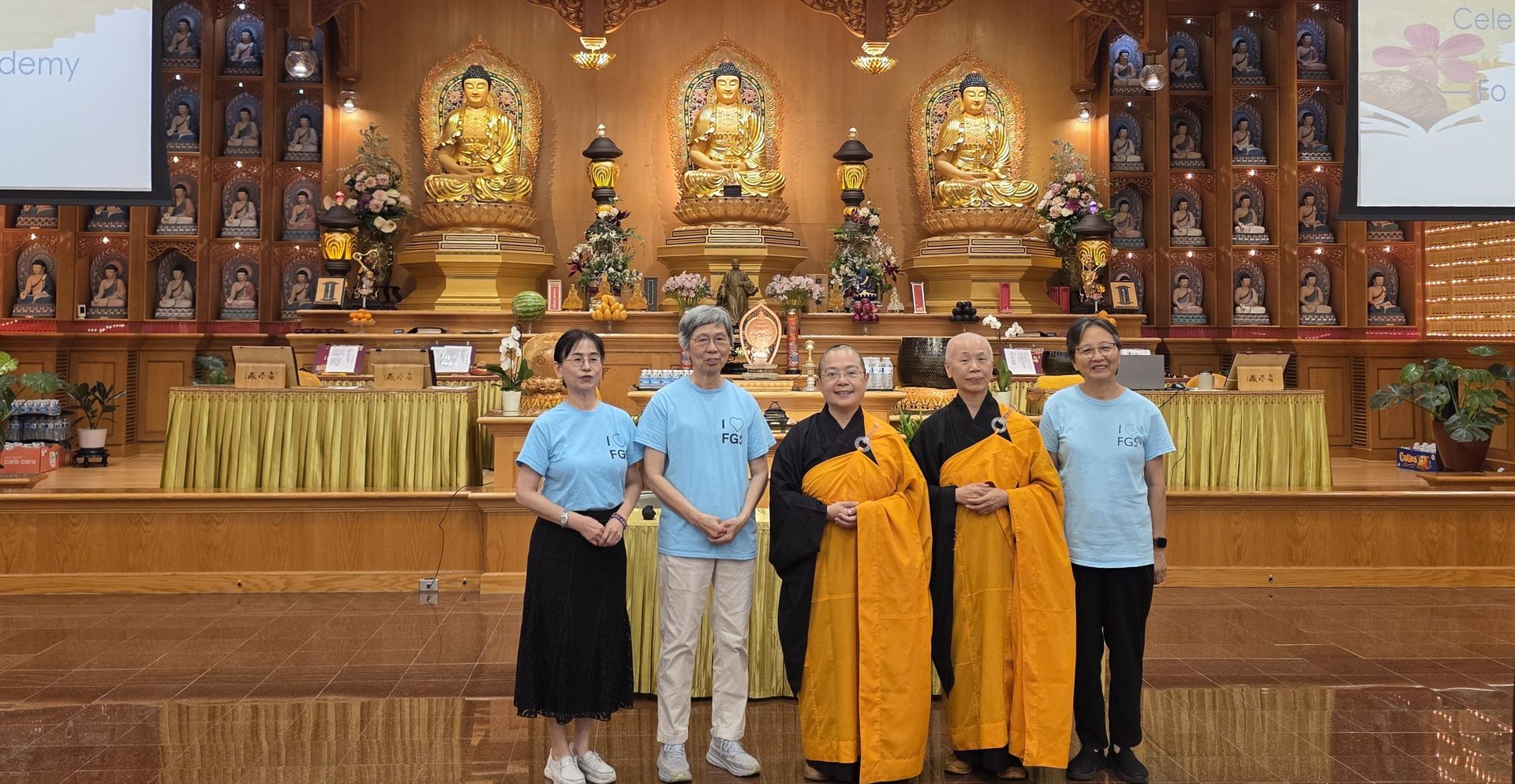 Xiang Yun Temple Austin: 8th Academy Graduation Ceremony