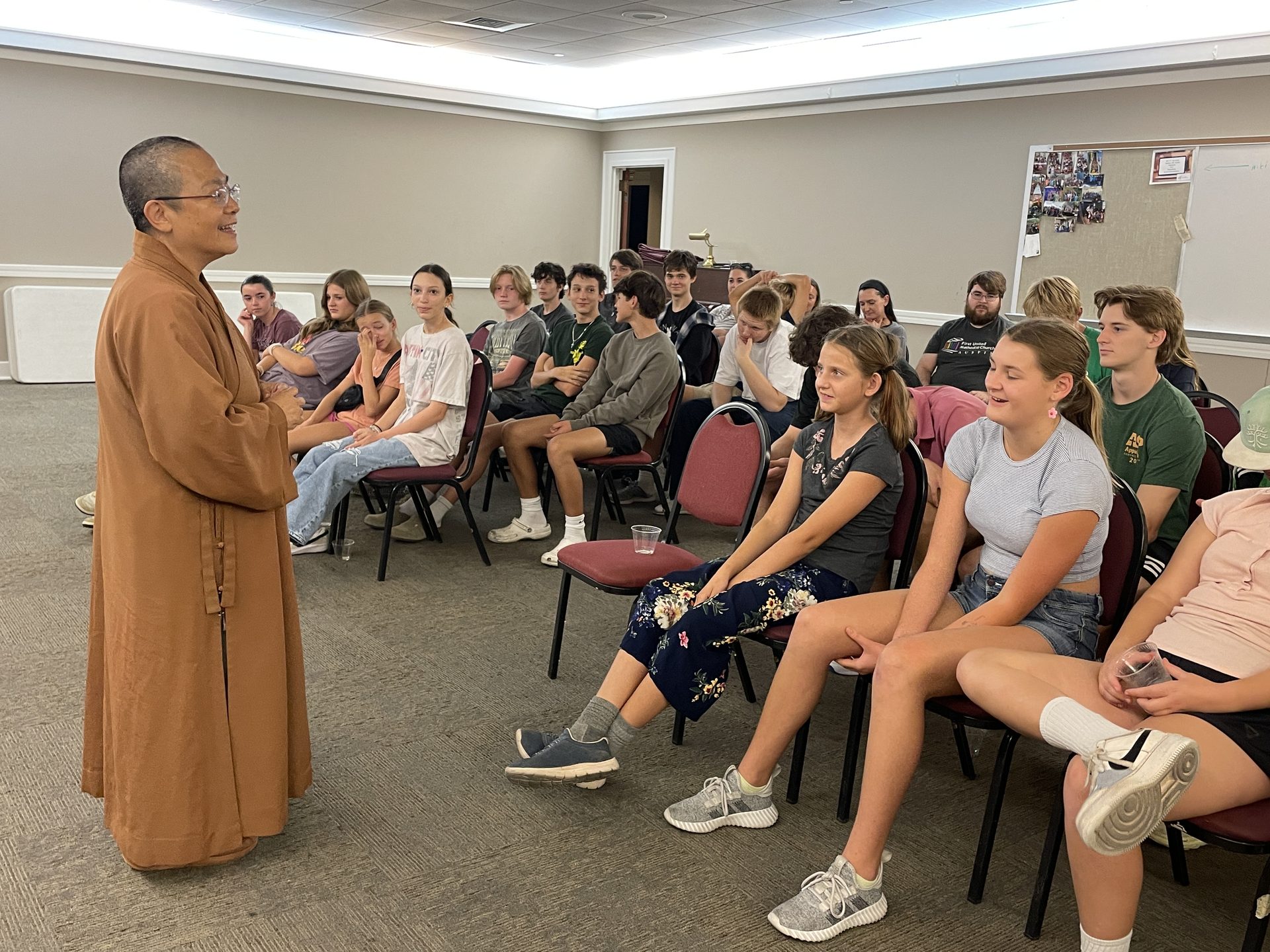 Austin Xiang Yun Temple Invited to Give a Talk at Church in English