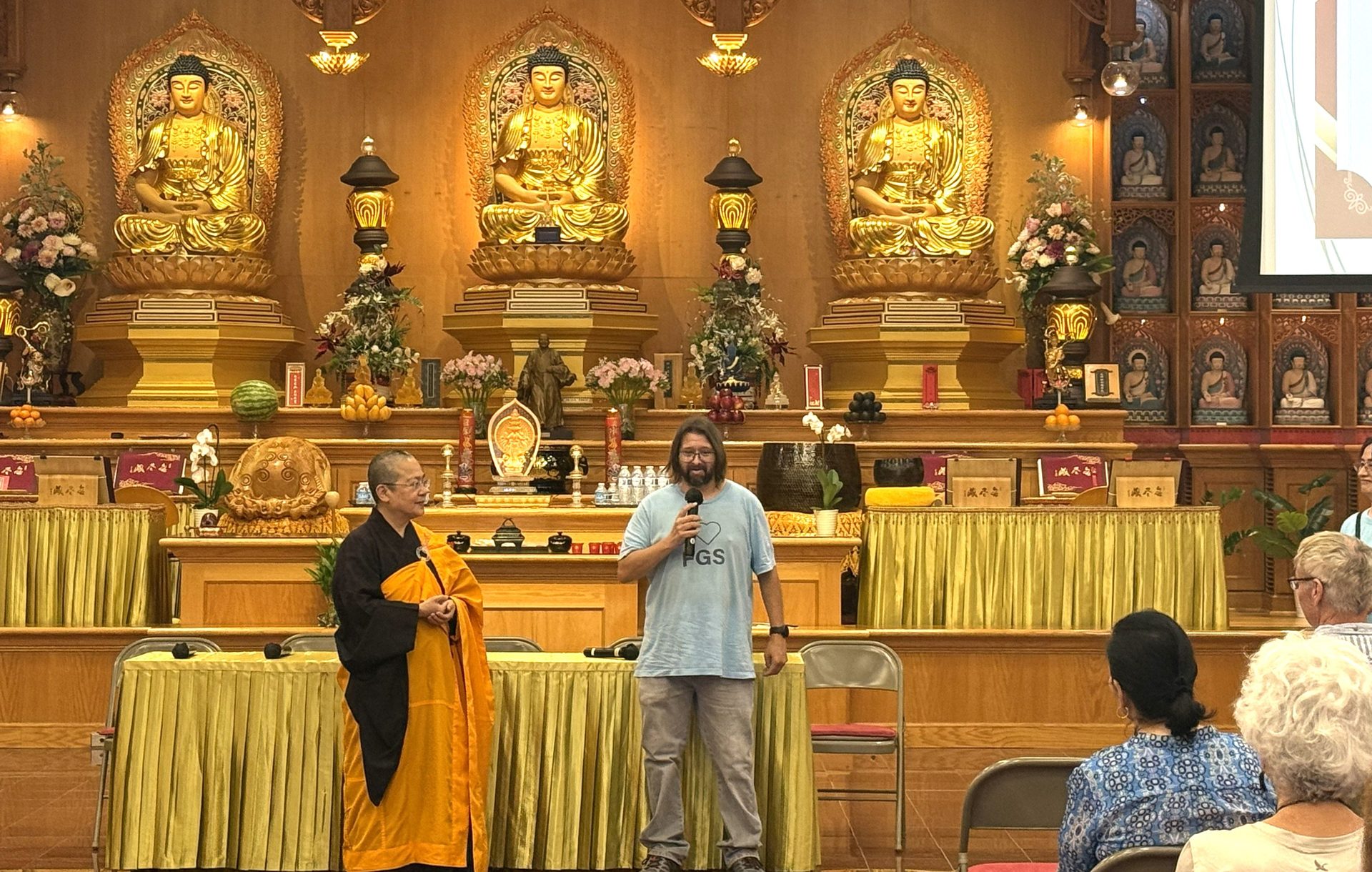 Xiang Yun Temple Austin: 8th Academy Graduation Ceremony