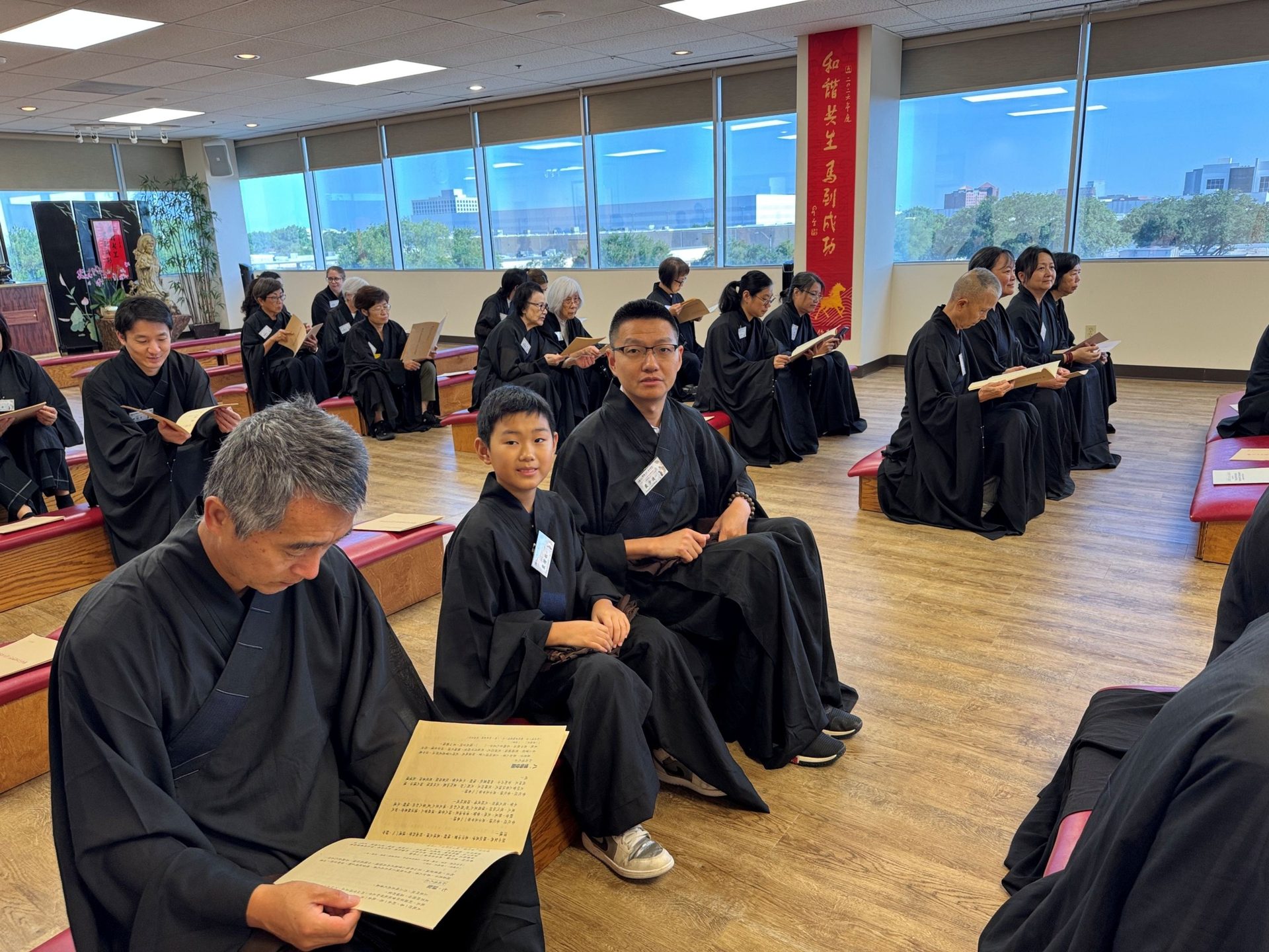 Austin Xiang Yun Temple Devotees Travel to Dallas to Take Precepts and Find Inner Peace at Venerable Hui Kai's Lecture