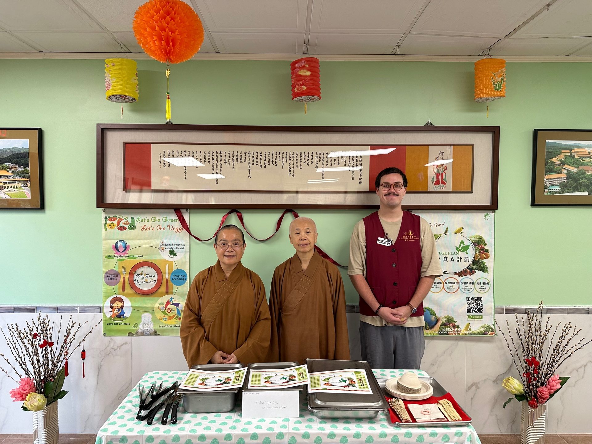 Austin Xiang Yun Temple Collaborates with UT Austin Law School to Promote "Veggie A Project”