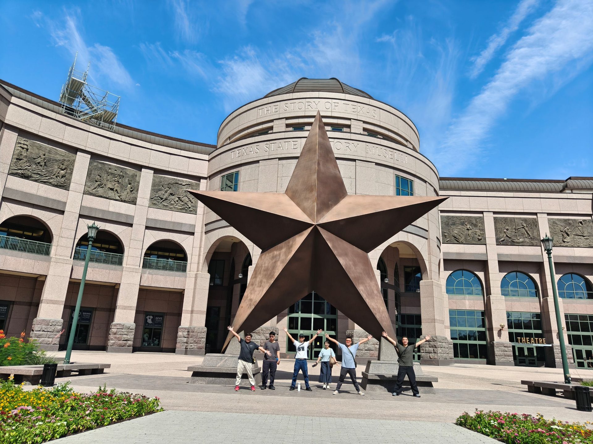 Fo Guang University Overseas Internship – Week Two: Immersing in the Heart of Texas Culture as Faculty Bring Encouragement from Taiwan and Students Build Cross-Cultural Friendships