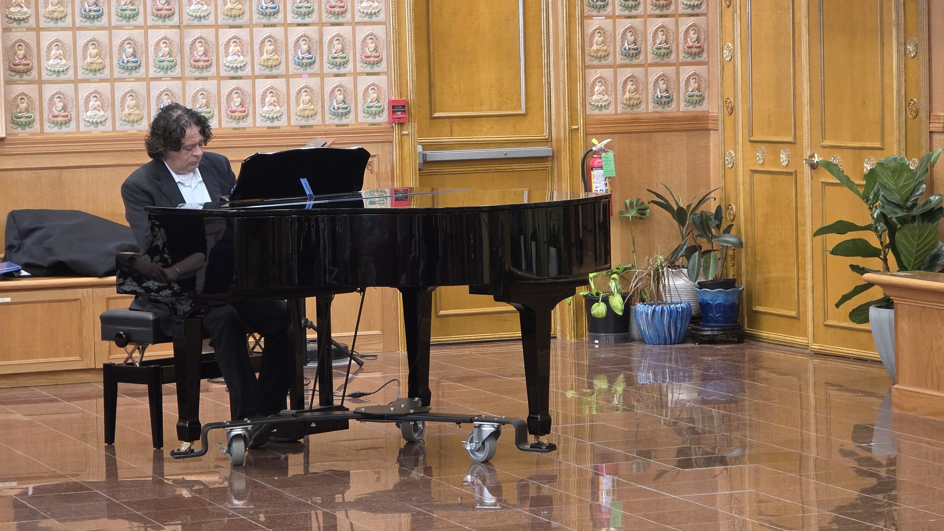 Fo Guang Day and Mid-Autumn Festival Celebration at Xiang Yun Temple Music and Culture Intertwined to Touch the Heart