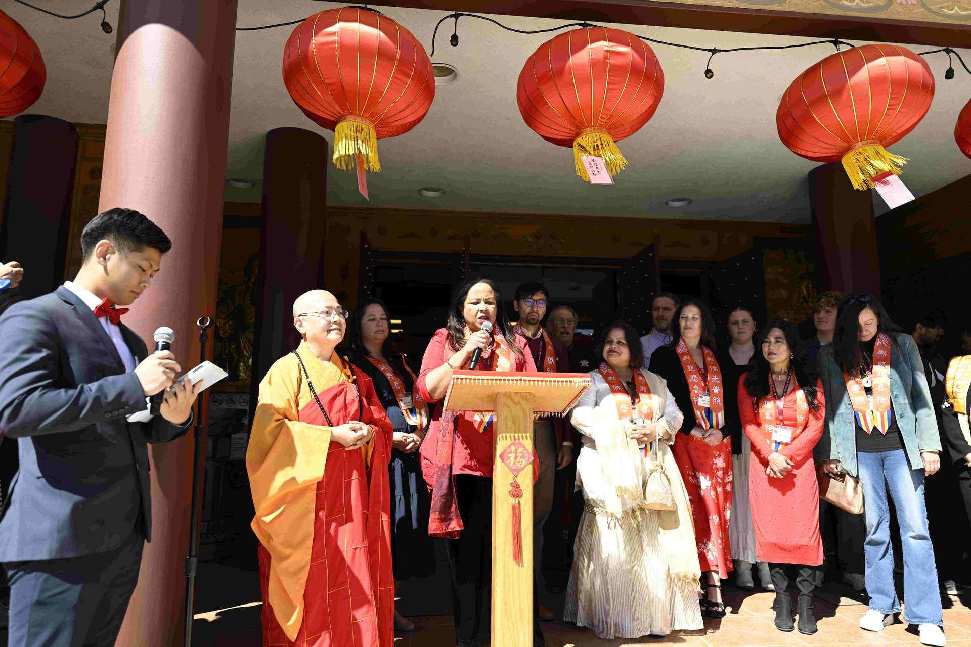 Spring Festival Cultural Harmony • A Surge of Compassion — Xiangyun Temple's Ethnic Experience Warms Austin