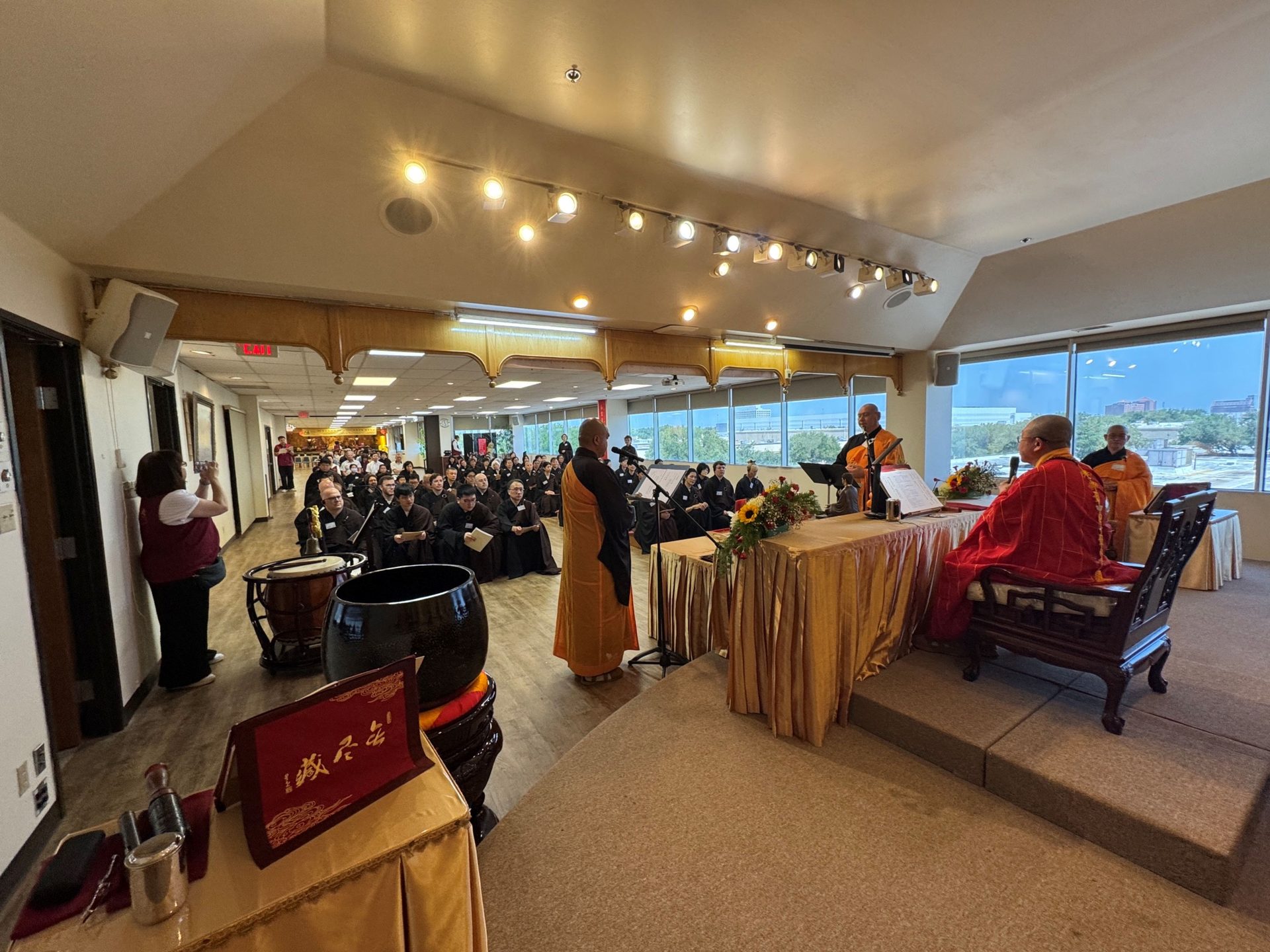 Austin Xiang Yun Temple Devotees Travel to Dallas to Take Precepts and Find Inner Peace at Venerable Hui Kai's Lecture