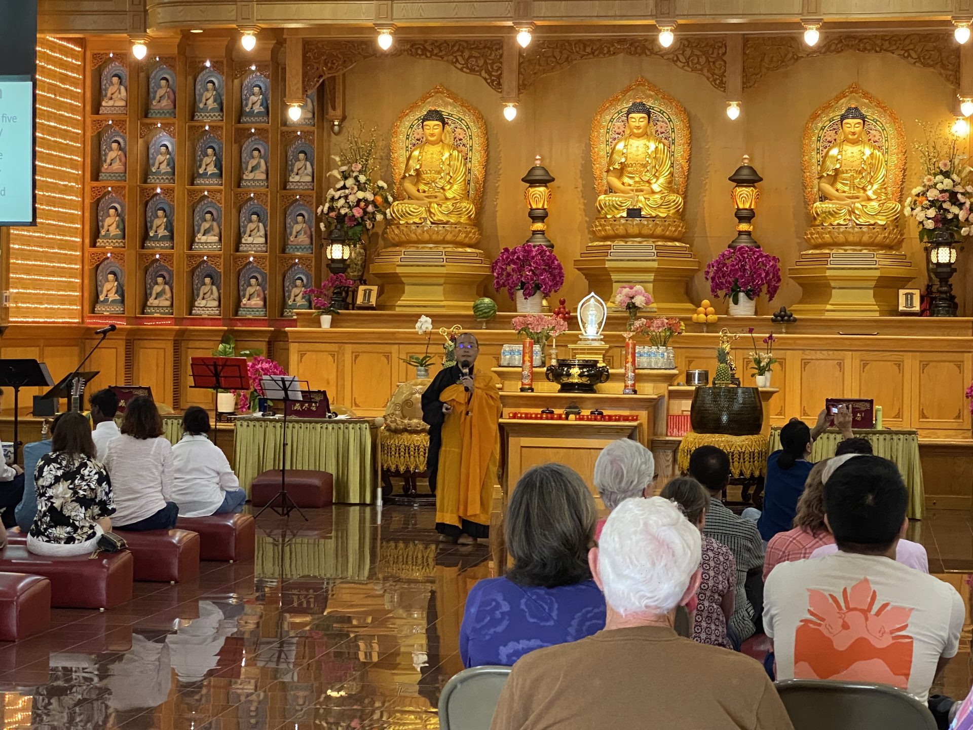 Interfaith Action of Central Texas (iACT) Visiting Xiang Yun Temple