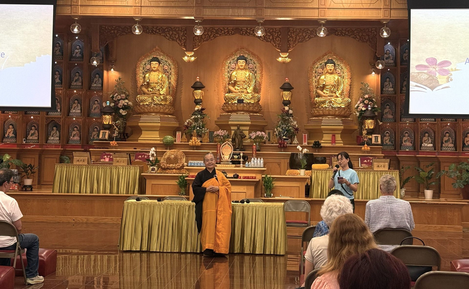 Xiang Yun Temple Austin: 8th Academy Graduation Ceremony