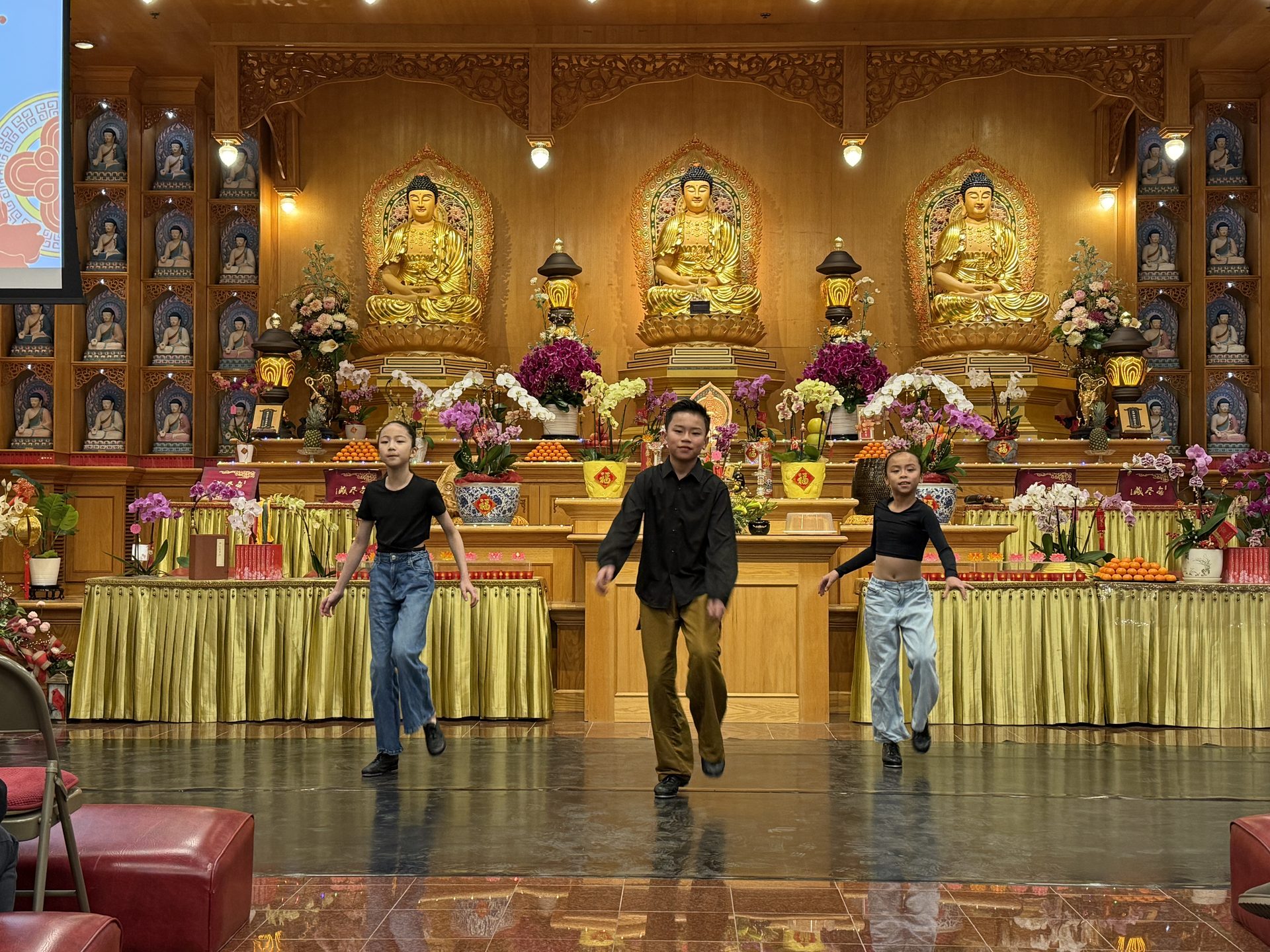 Xiang Yun Temple Lantern Festival Banquet: Celebrating with Lantern Riddles