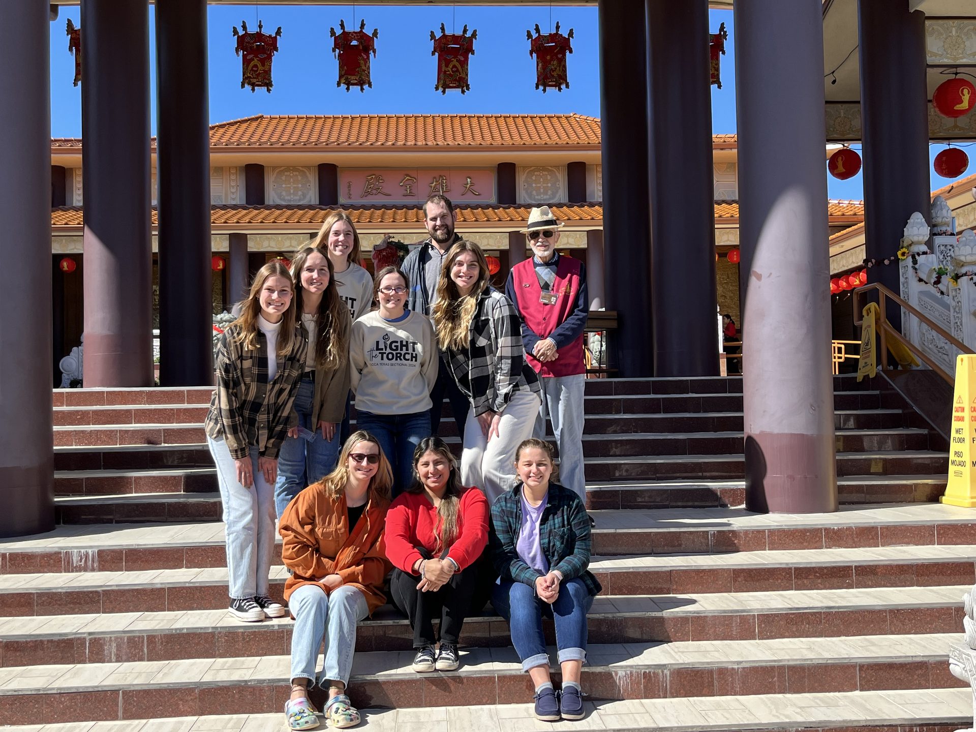 Tejas Camp and Retreat 師生來訪香雲寺