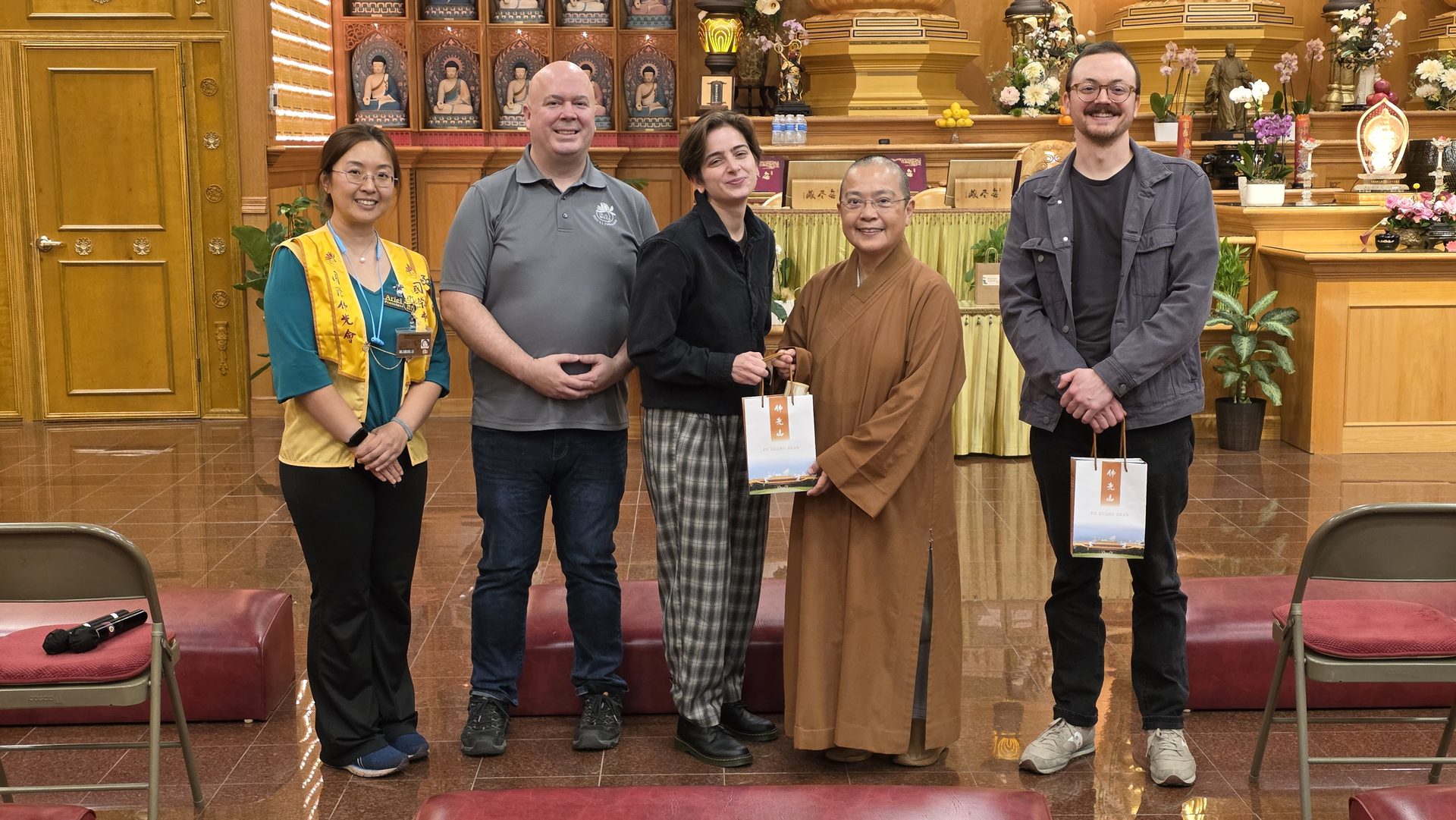 Xiangyun Temple “Easy Digging” Film Screening — Digging Inward, Seeing the Self