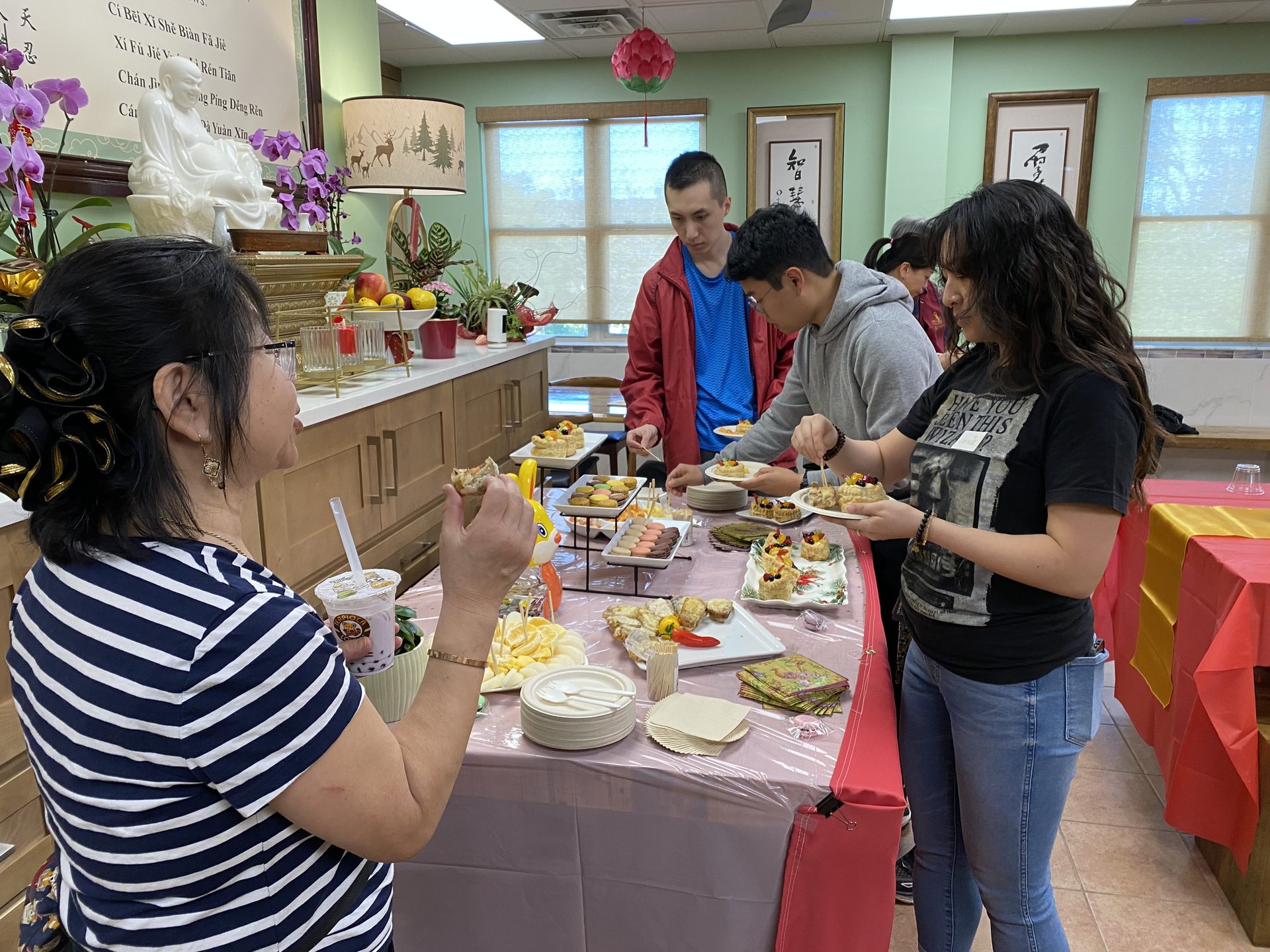 Xiangyun Temple's New Year Pǔchá: Appreciating Volunteers and Sharing Dharma Joy