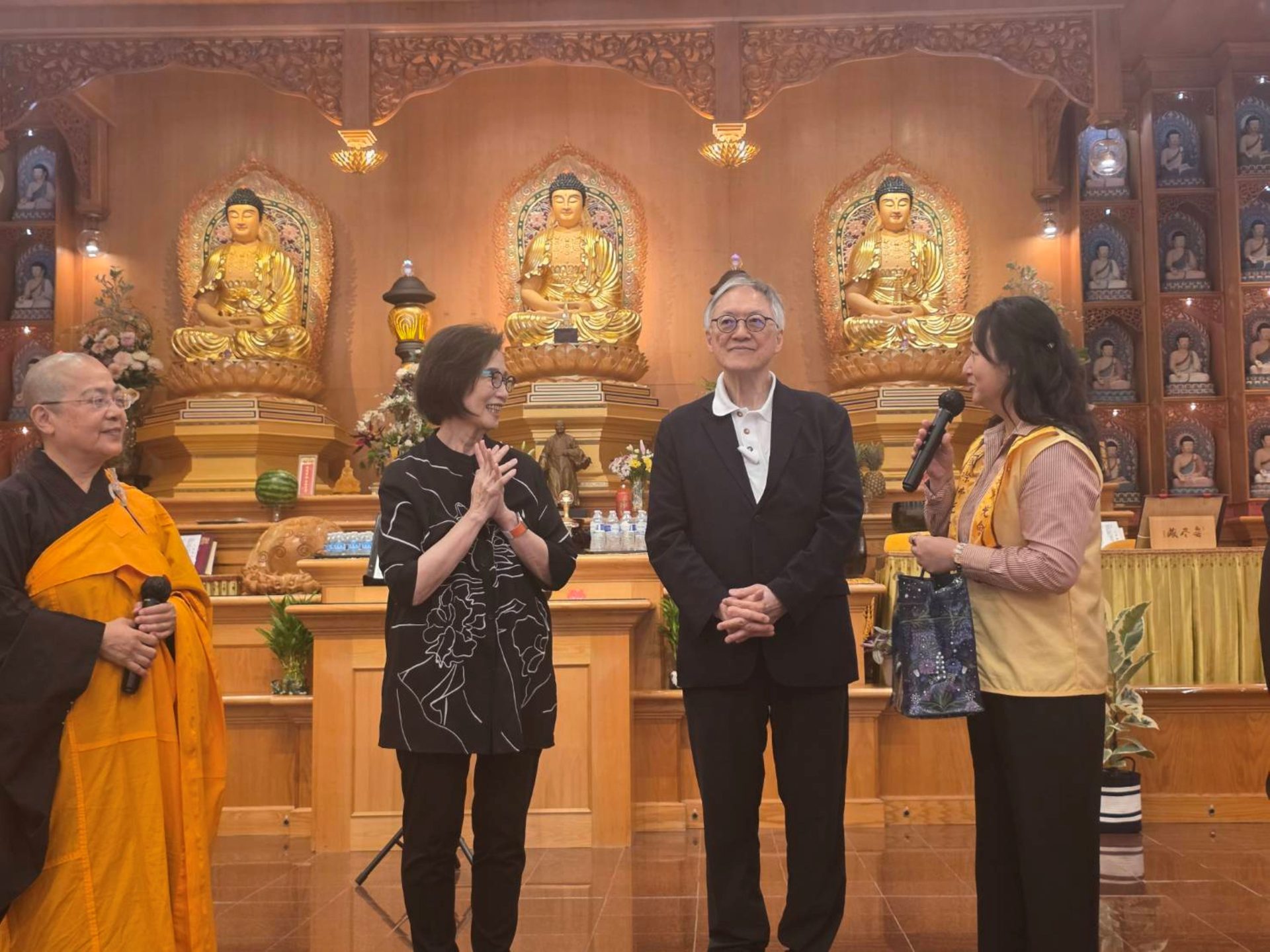 Fo Guang Shan Xiang Yun Temple in Austin Hosts Dharma Lecture by Venerable Lay Dharma Lecturer Chao Ku Huai-Chen