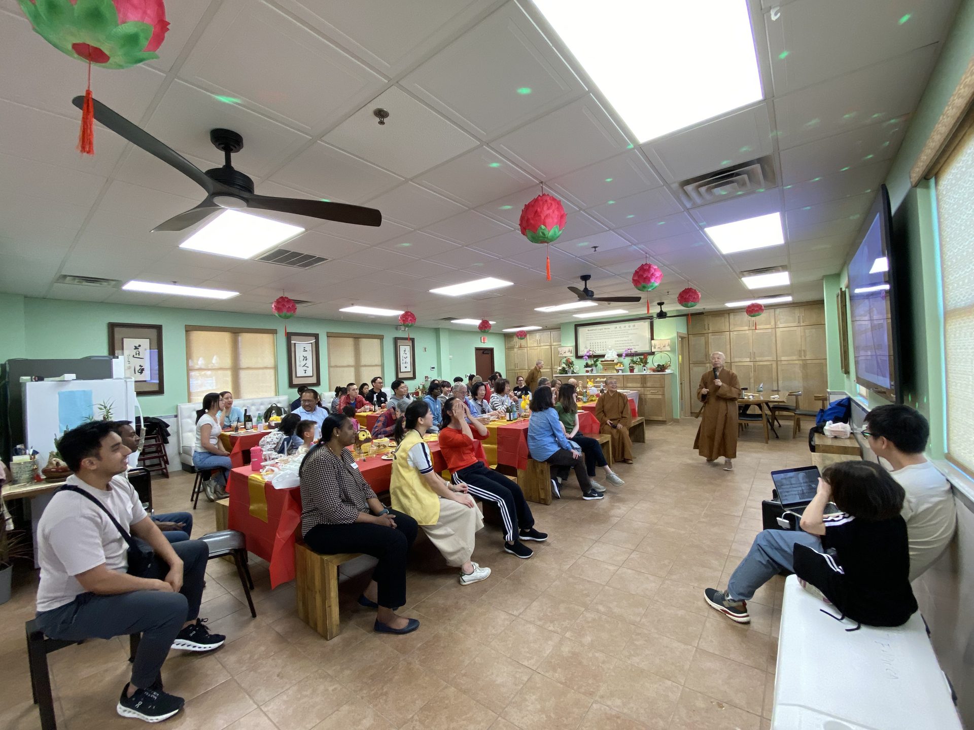Xiangyun Temple's New Year Pǔchá: Appreciating Volunteers and Sharing Dharma Joy