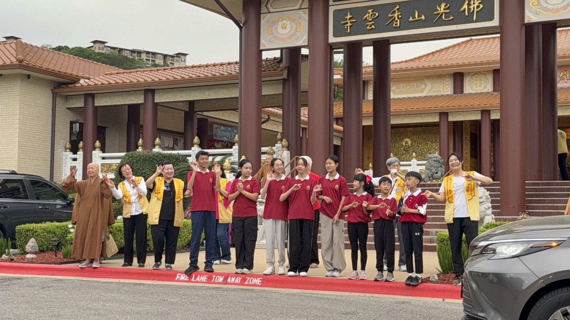 North America Fellowship Guests Visit Xiang Yun Temple