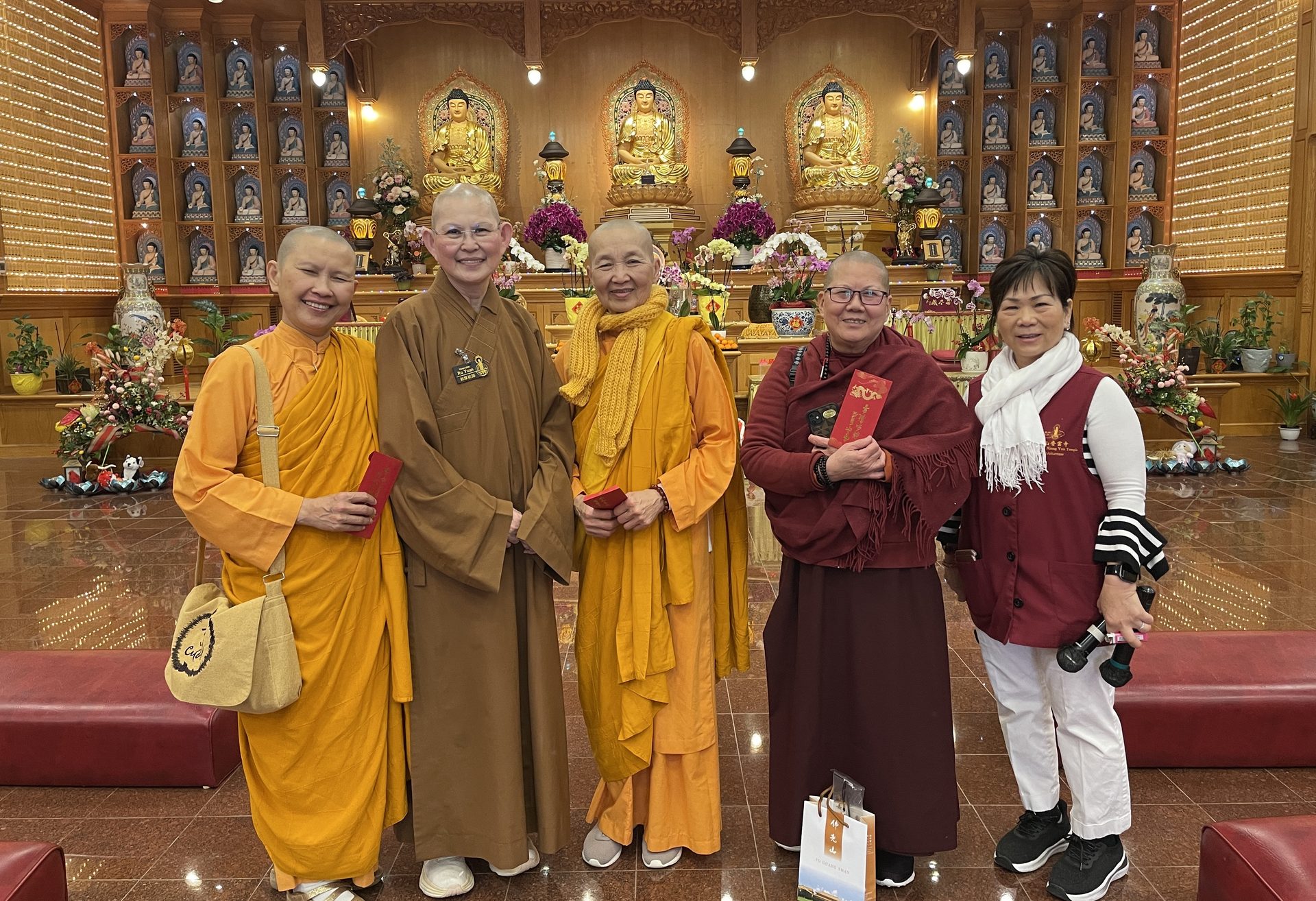 Vietnamese Jade Peace Temple in Houston Visited Xiang Yun Temple