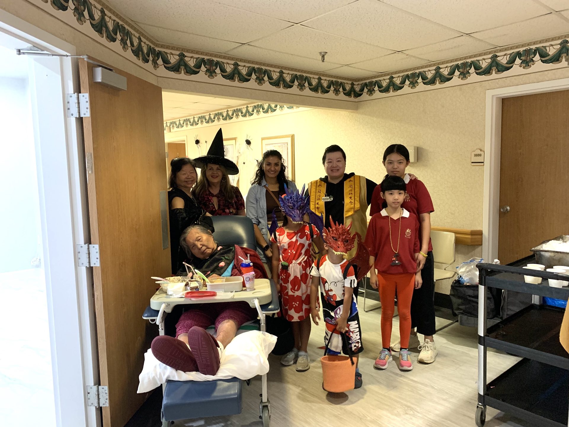Austin Xiang Yun Temple - BLIA Austin offered condolences to the nursing home of the rehabilitation center