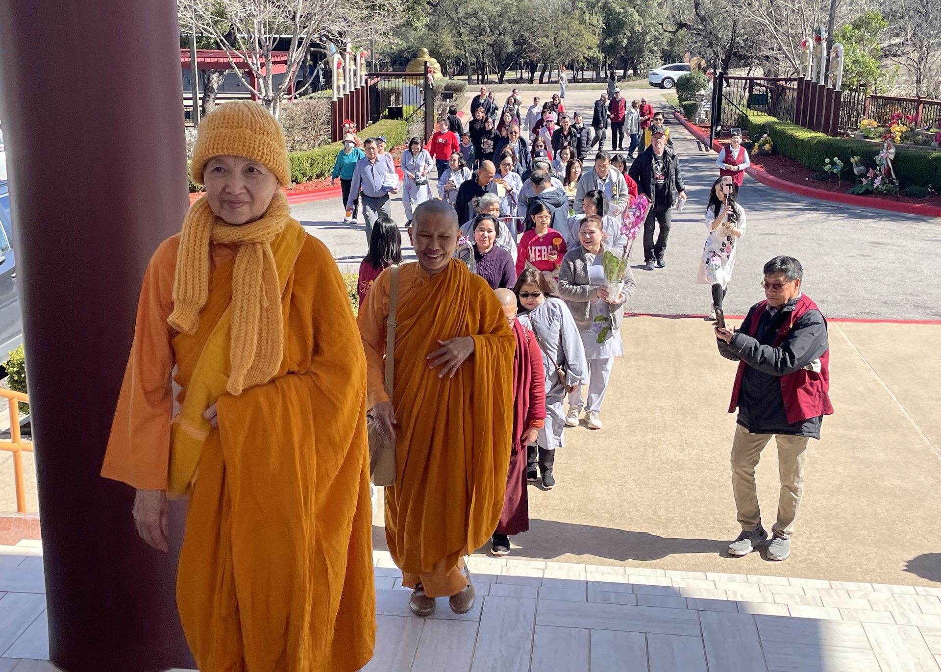 Vietnamese Jade Peace Temple in Houston Visited Xiang Yun Temple