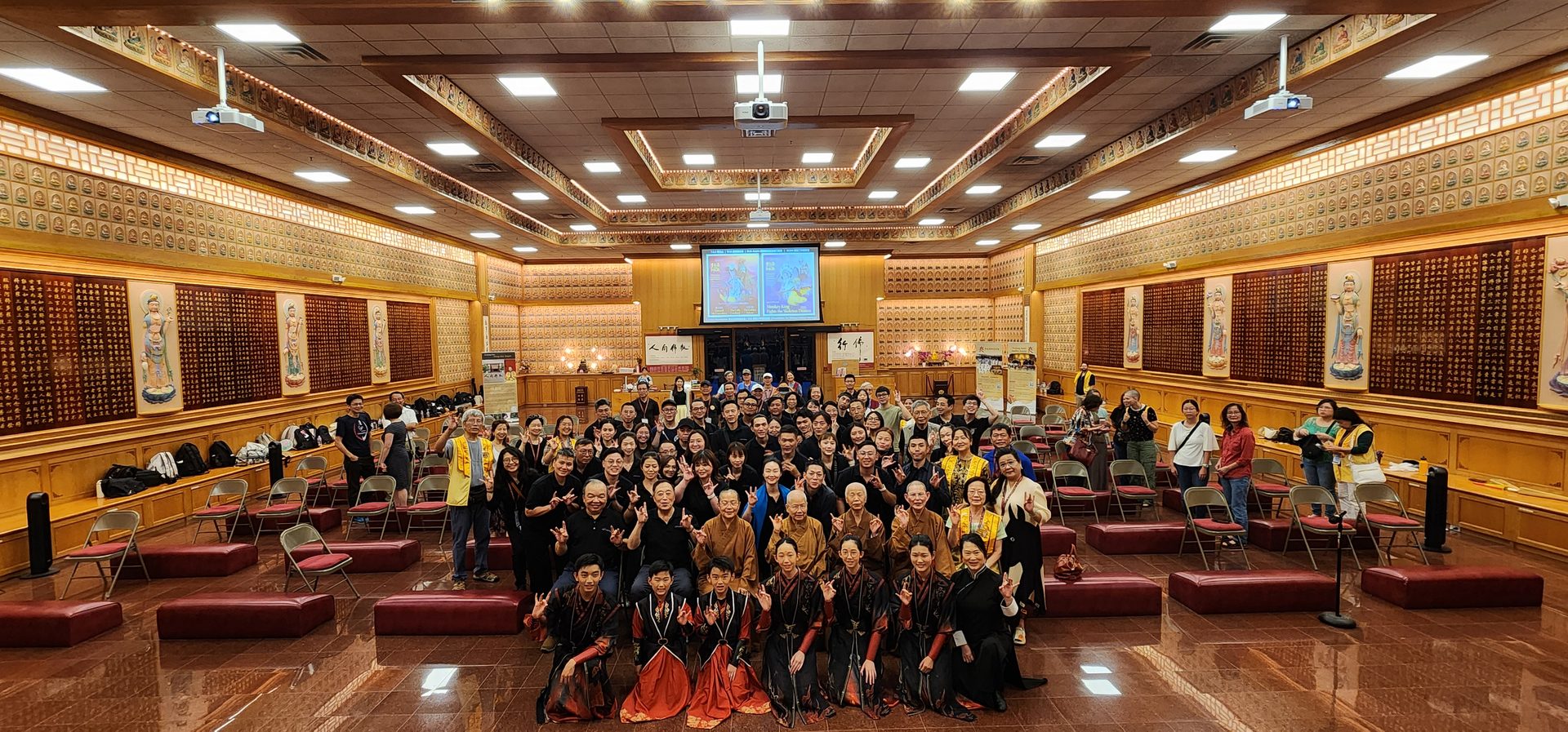 Welcome Banquet – Xiang Yun Temple Welcomes Taipei’s New Theater Troupe