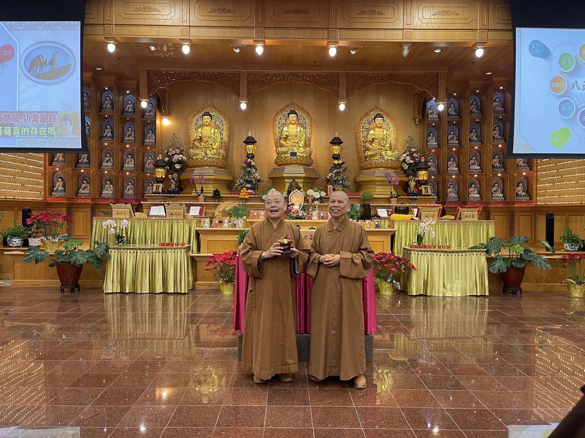 Xiangyun Temple's "Light Sixty, One Hundred Years of Looking Up" Lecture Series Launches First Session