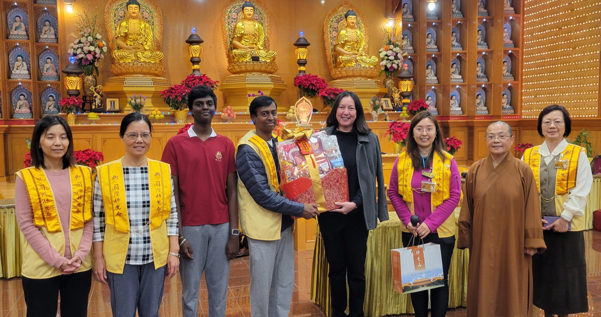 Hsi Lai University President Delivers Lecture at Xiang Yun Temple: How AI Impacts Holistic Education
