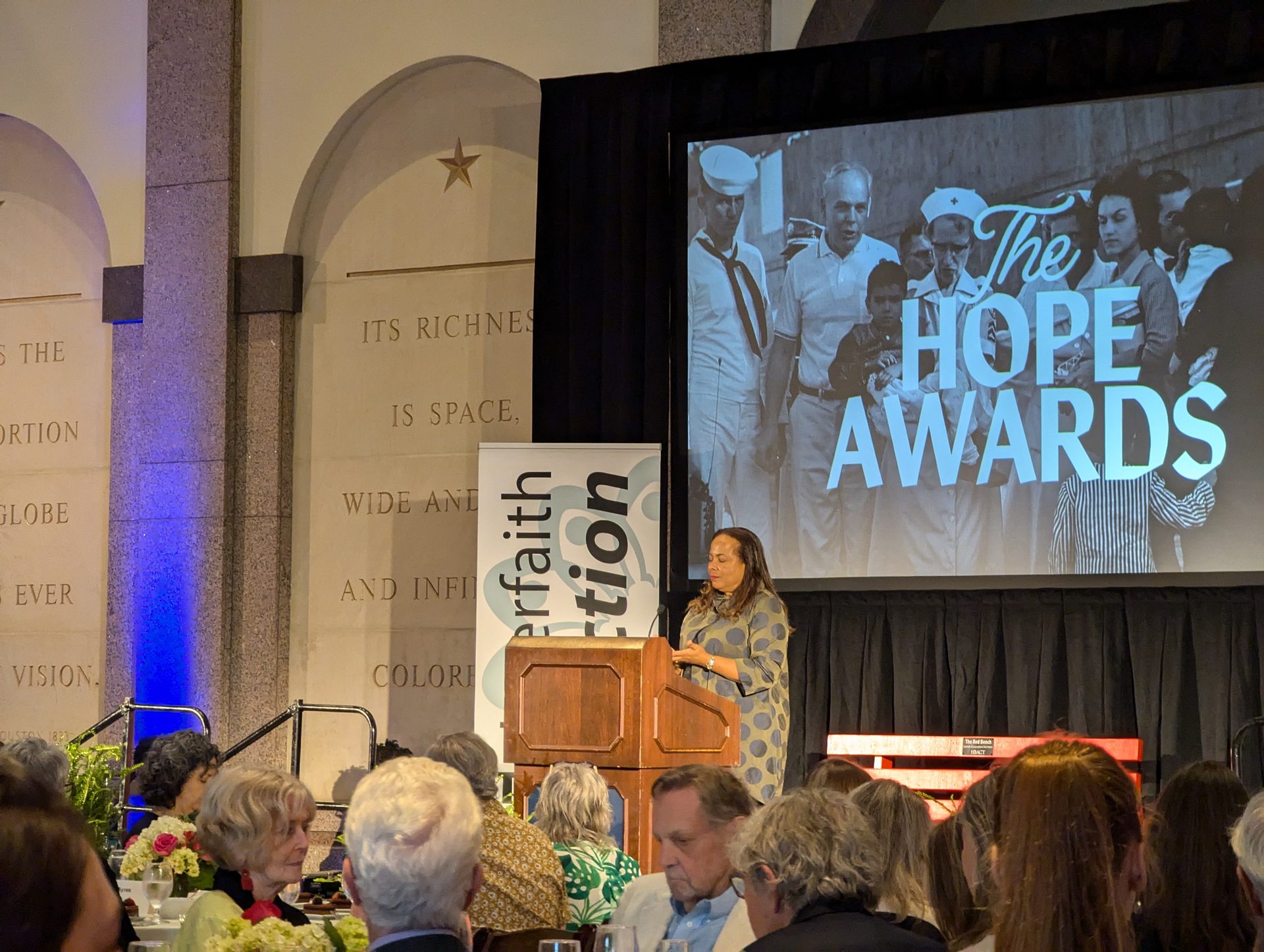 Fo Guang Members in Austin Attend iACT Hope Awards
