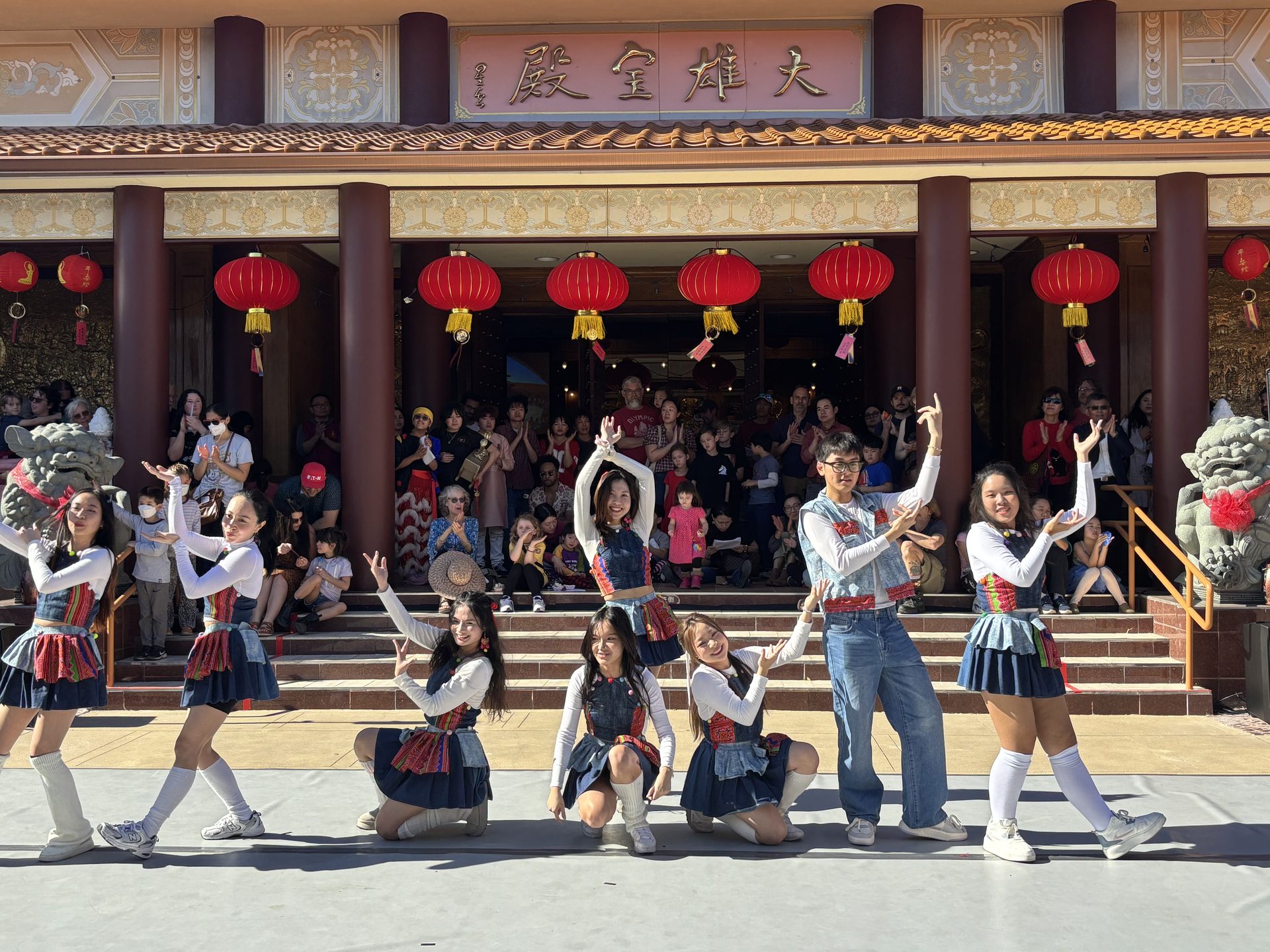 Xiang Yun Temple's Lunar New Year Celebration: Harmony Between Buddhism and Diverse Cultures