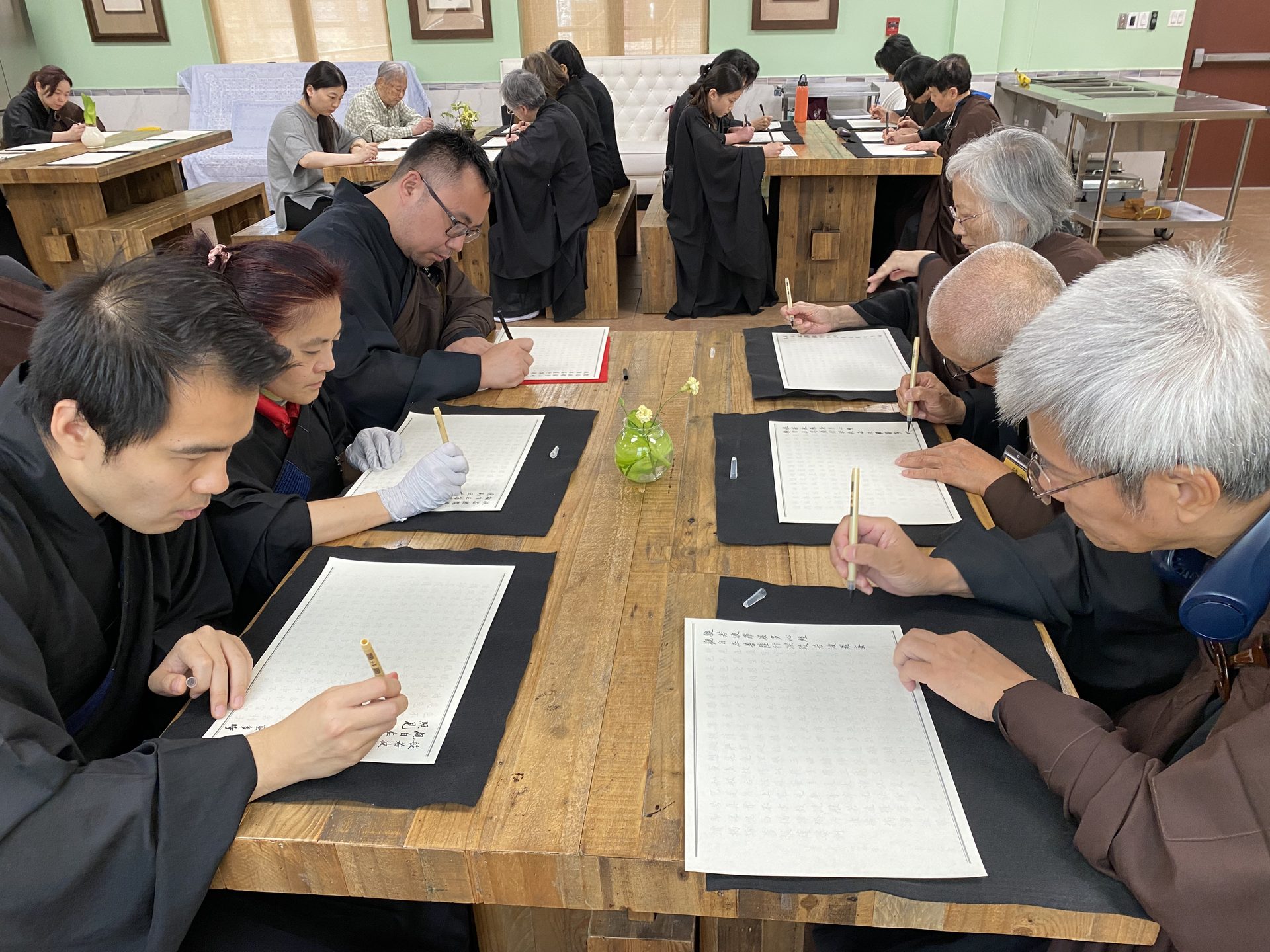 Scripture Transcription Practice at Xiang Yun Temple: Monastics and Devotees Gather to Reflect on Dependent Origination