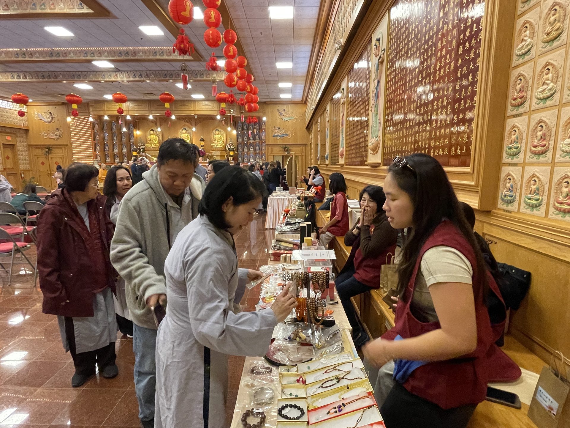 Vietnamese Jade Peace Temple in Houston Visited Xiang Yun Temple