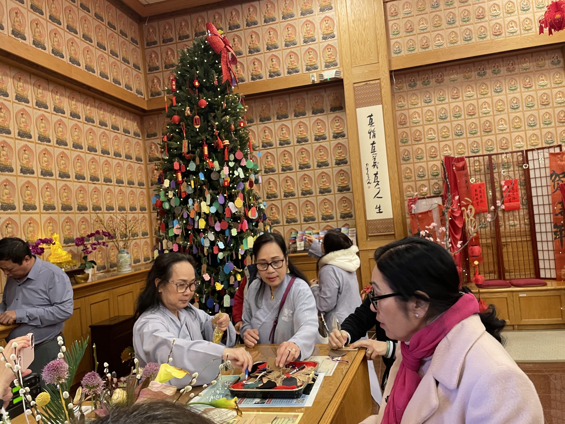 Vietnamese Jade Peace Temple in Houston Visited Xiang Yun Temple
