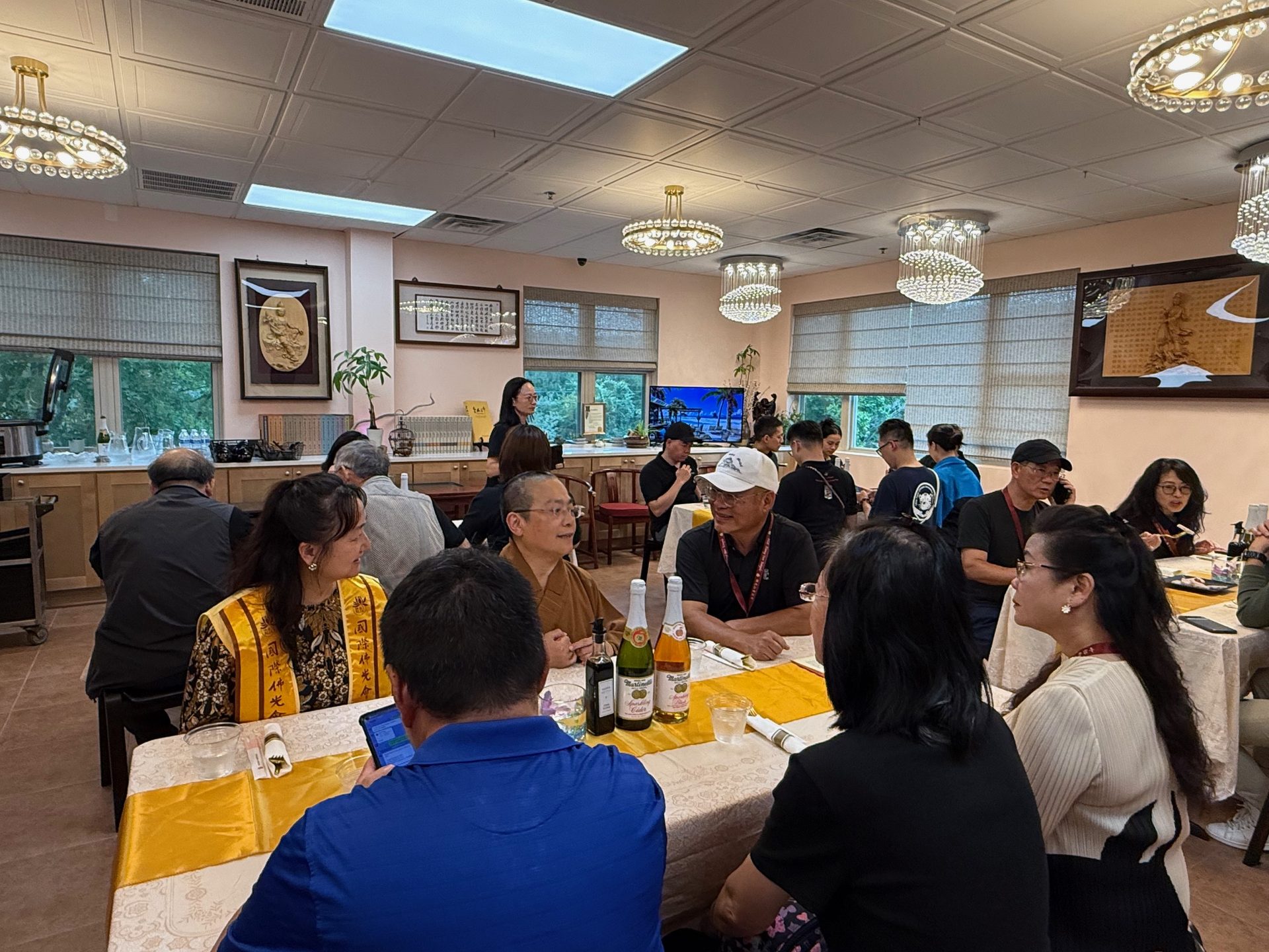 Welcome Banquet – Xiang Yun Temple Welcomes Taipei’s New Theater Troupe
