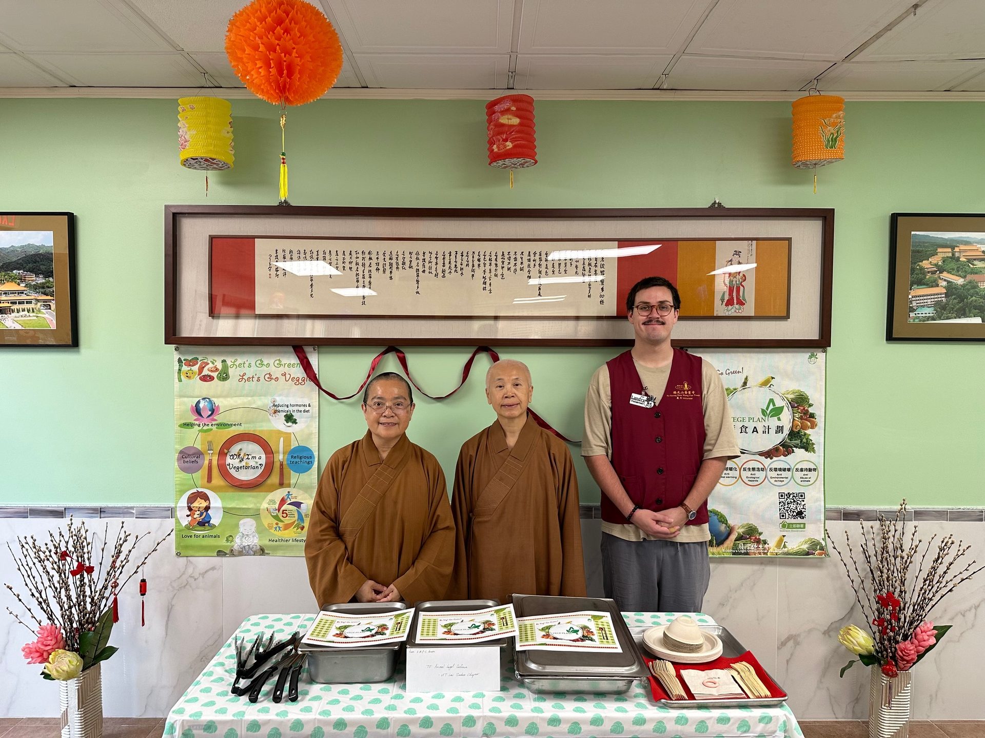 Austin Xiang Yun Temple Collaborates with UT Austin Law School to Promote "Veggie A Project”