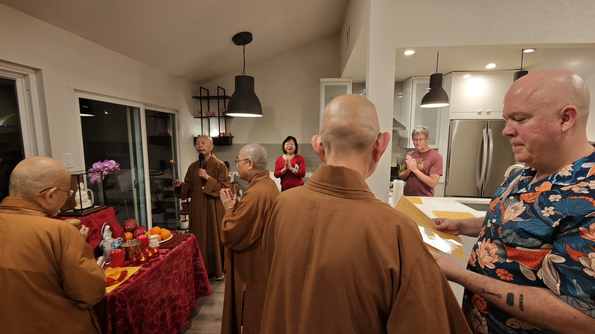 Xiang Yun Temple Holds House Blessing Ceremony for Fo Guang Member
