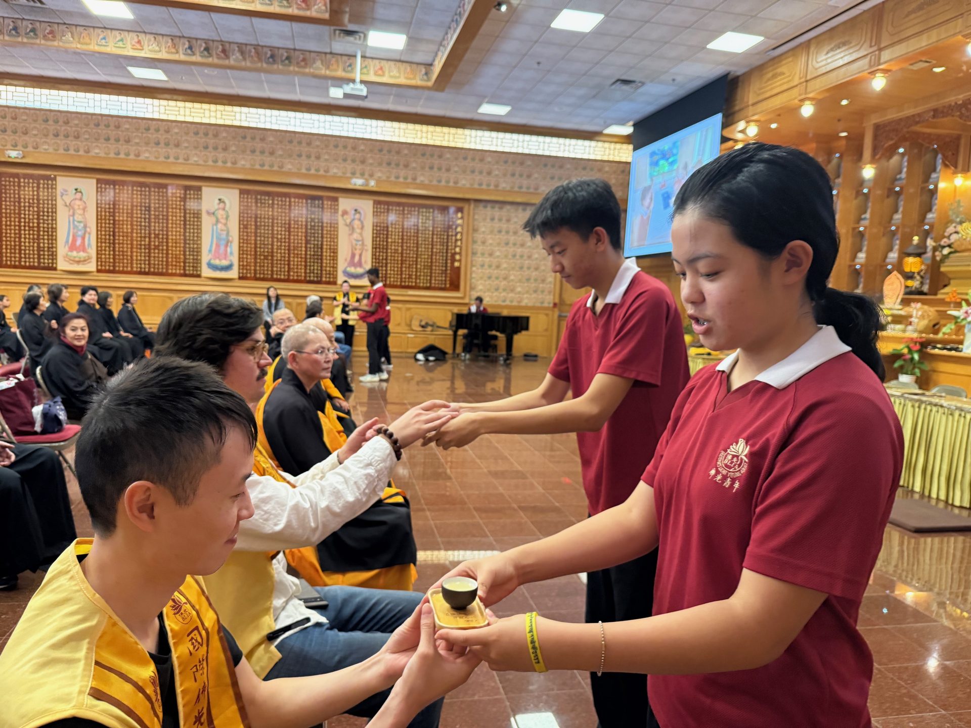 Little Diplomats Achievement Exhibition at Xiang Yun Temple Successfully Concludes